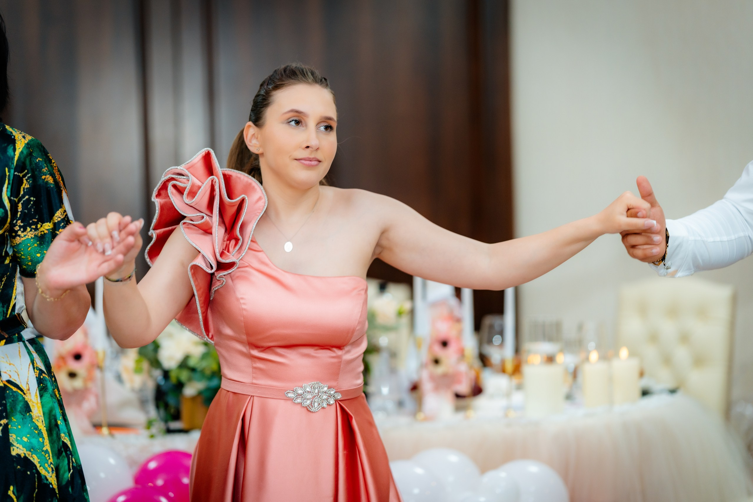 fotograf botez Miruna Parascheva, fotografie botez Botoșani, fotograf Alin Chirilă, amintiri botez, fotografii botez, botez Miruna Parascheva, fotograf copii, fotografie botez în Botoșani-alt="botez Miruna Parascheva, fotografie botez Alin Chirilă, amintiri botez, fotografii emoționante botez Botoșani"-- fotografii-botez-bebelus- amintiri-botez-micuț- moment-sfânt-crestinare- fotografie-emotionanta-botez- detalii-botez-bebelusi- parinti-fericiti-la-botez- fotograf-botez-profesionist- botez-in-biserica-ortodoxa- micuț-botezat-cu-emoție- zâmbete-și-lacrimi-la-botez- bebeluș-la-cristelniță- decor-botez-colorat- botez-cu-dragoste-și-credință- emotie-pura-la-botez- fotograf-botez-botosani- botez-iasi-suceava-fotograf- amintiri-nepretuite-botez