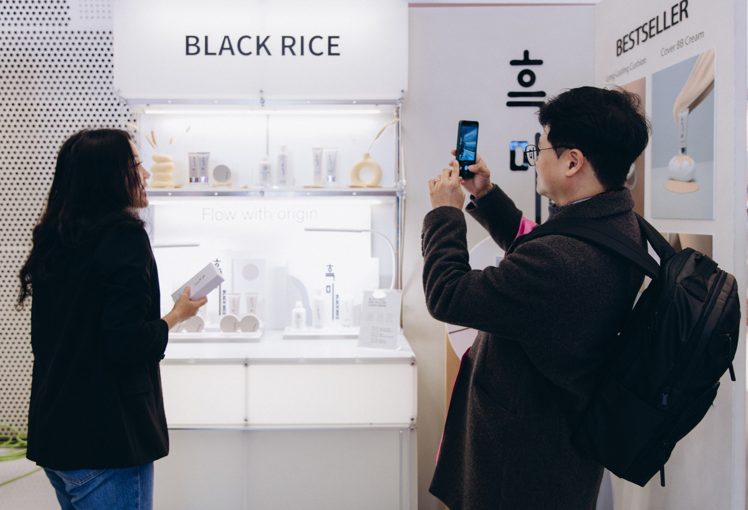 Seoul beauty expo 2025 (Black Rice). Portrait photographer in South Korea Olga Lian