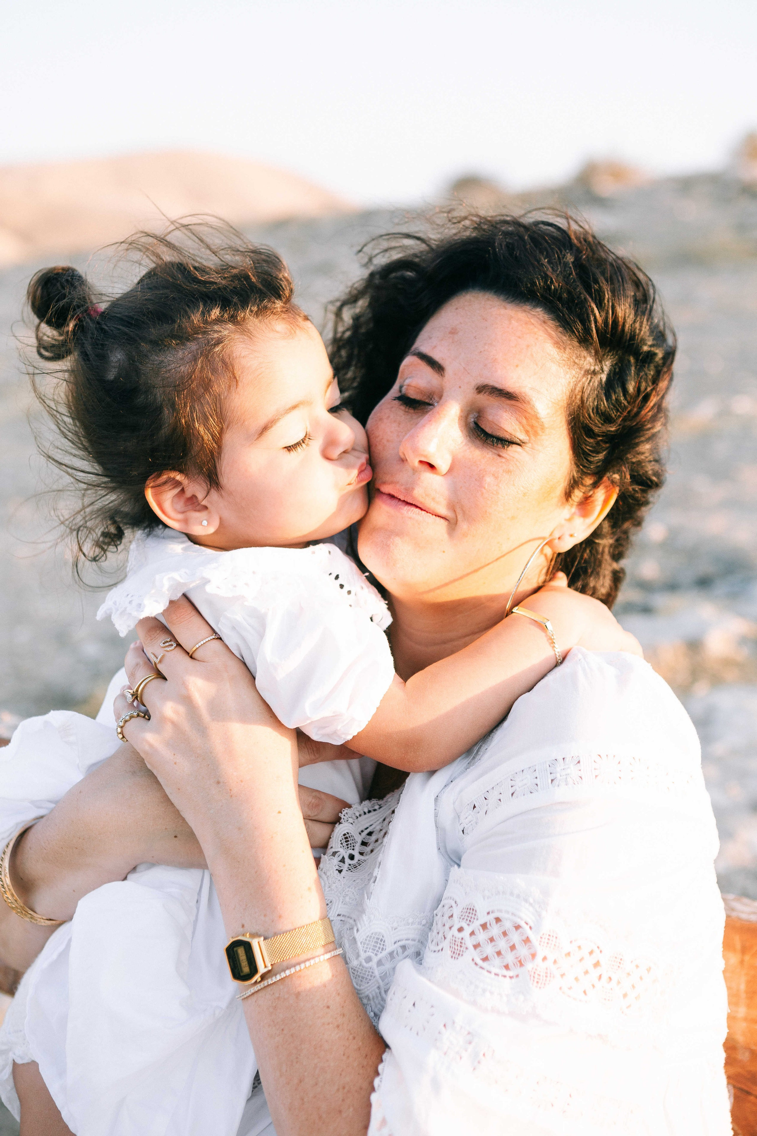 PREGNANT PHOTOSESSION IN THE DESERT. PHOTOGRAPHER IN ISRAEL