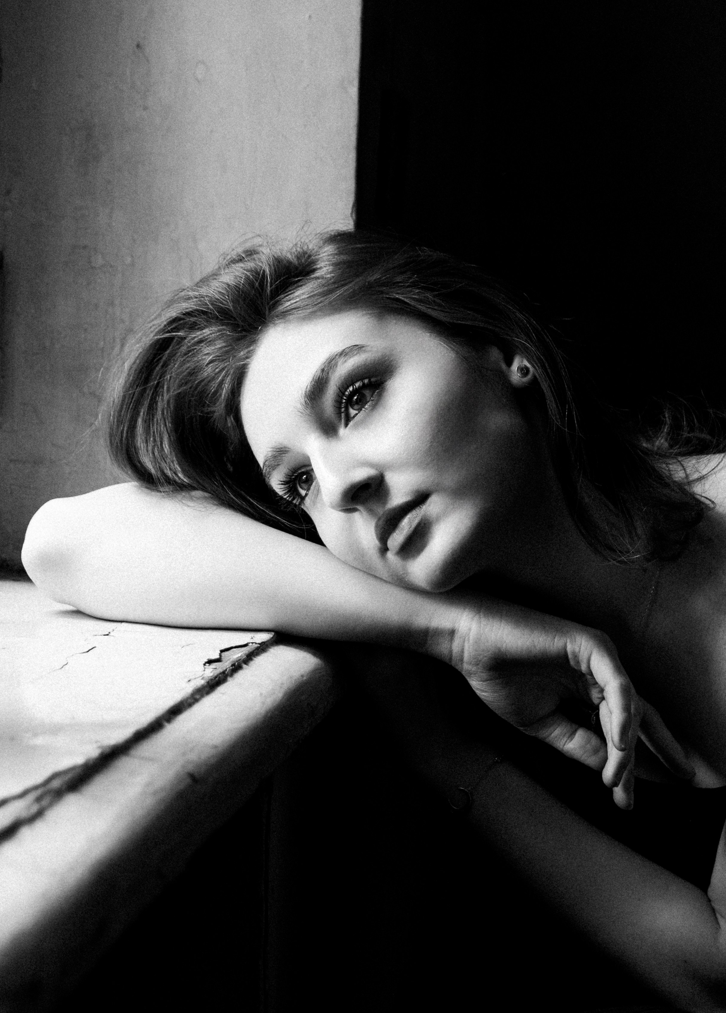 Женский портрет с Диерой в Ташкенте. Портретный фотограф Нигинахон Исматуллаева в Ташкенте