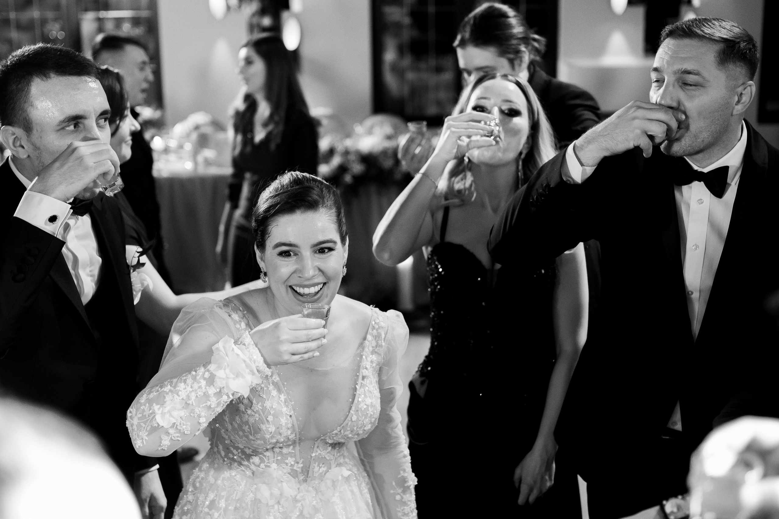 PARTY. Gabriel Florea — Fotograf nuntă București