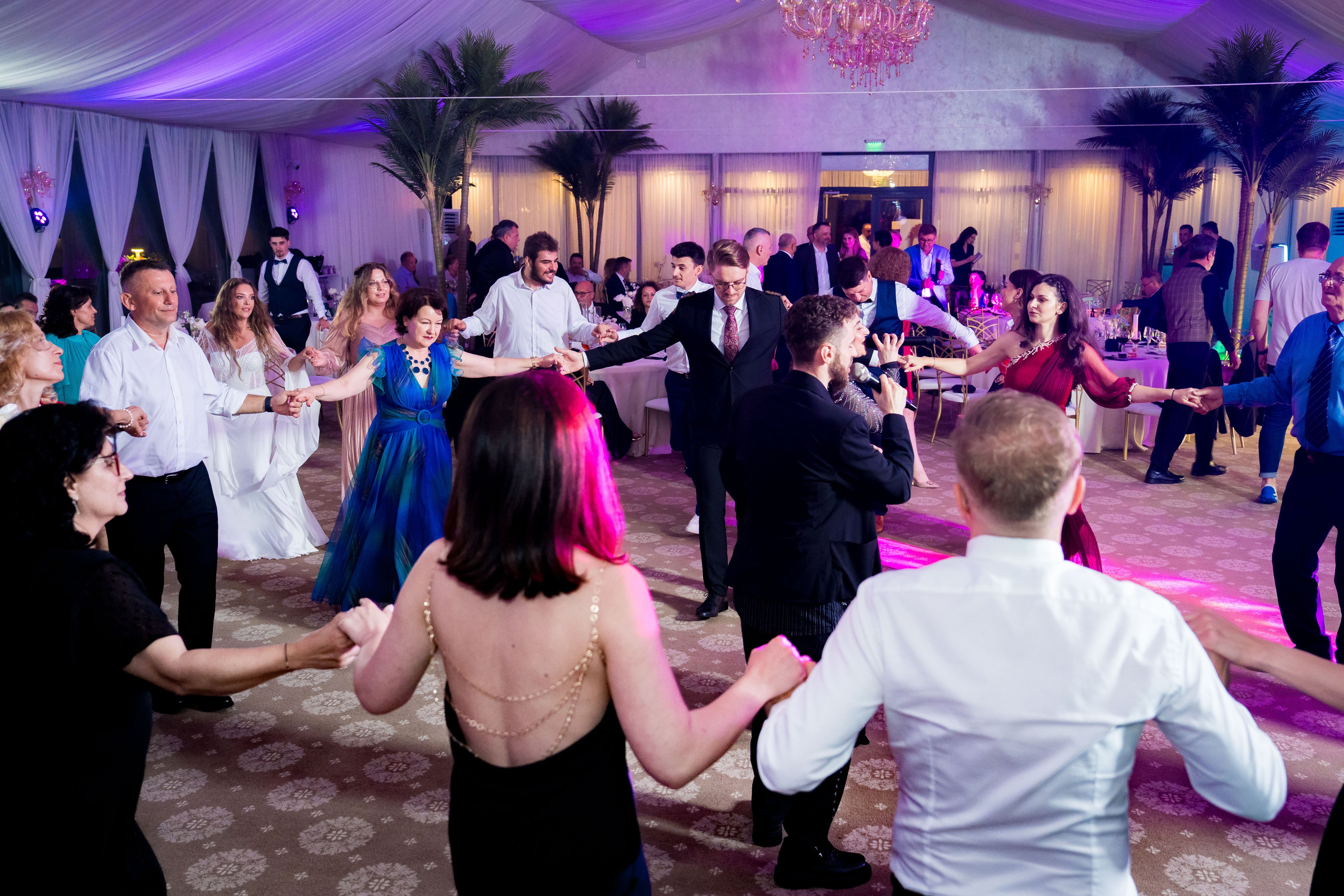 PARTY. Gabriel Florea — Fotograf nuntă București