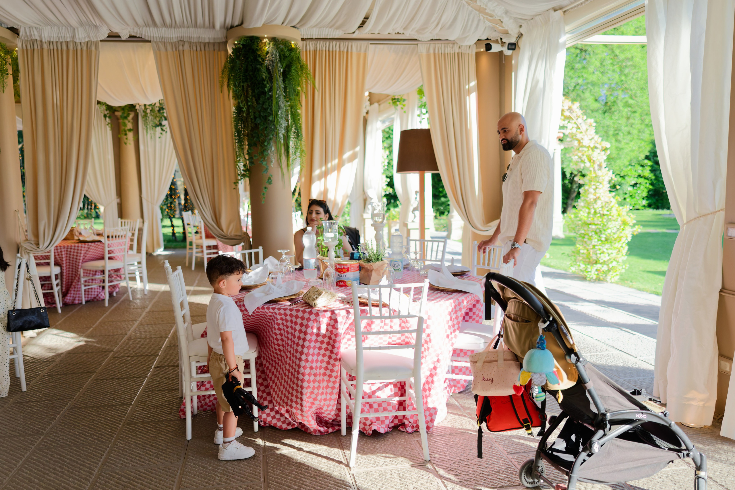 Pizza Party at Tenuta Massini, Florence, Italy. Destination Wedding Photographer — Nikita Burtsev