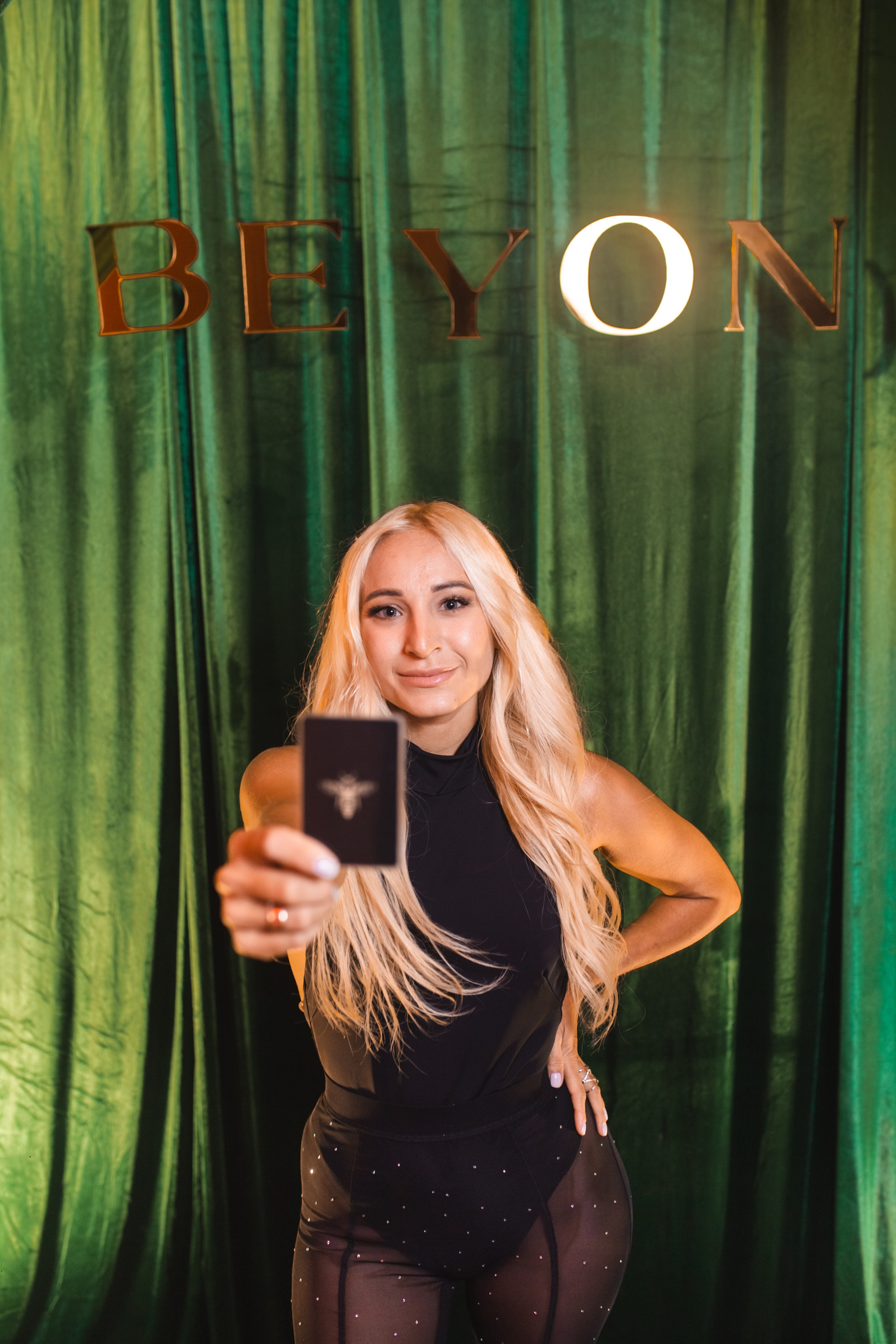 Презентация консъерж сервис Beyond. Individual and couple Photographer in Bali — Bali Dream Photo
