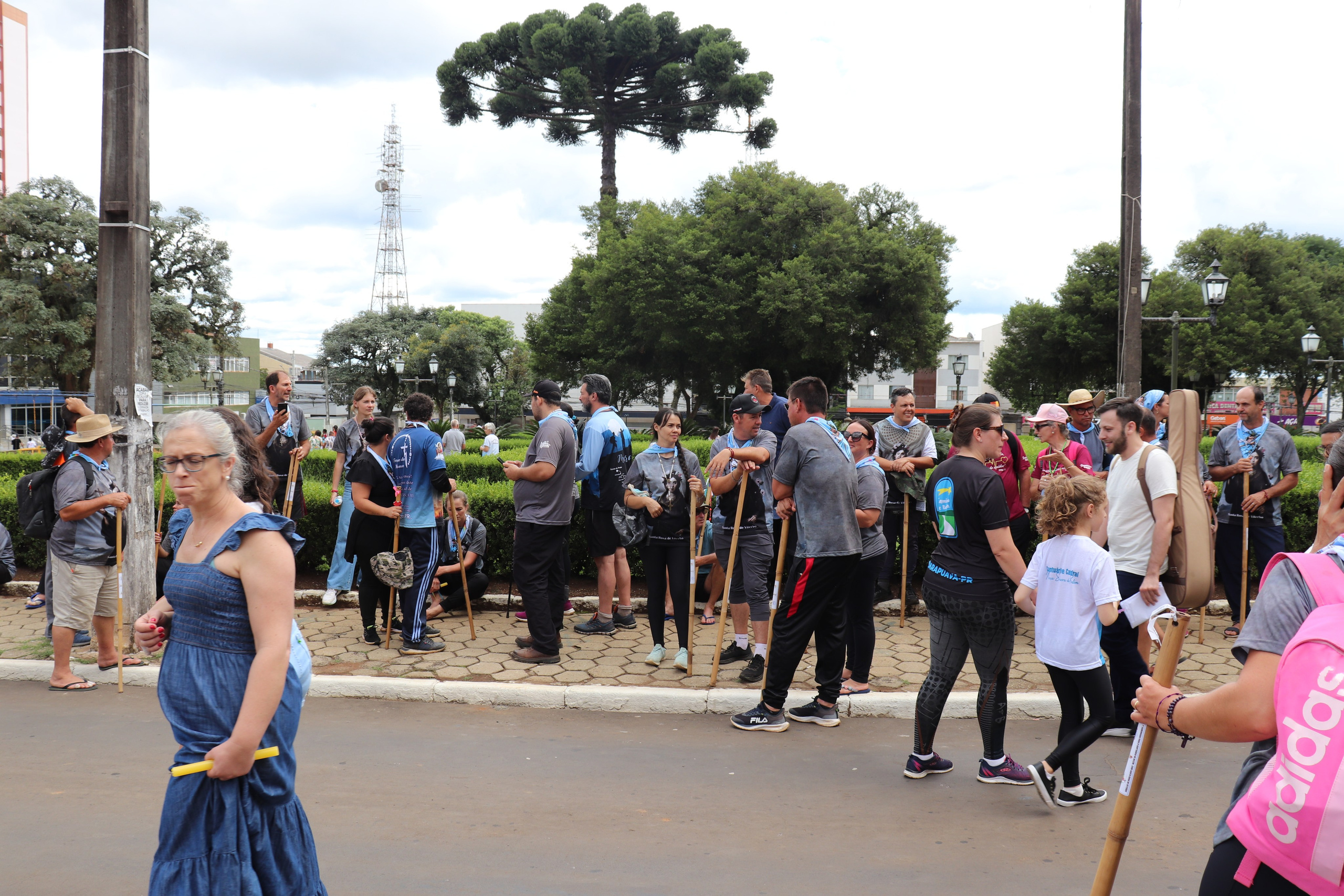Peregrinação Nossa Senhora de Belém. Handa Produções