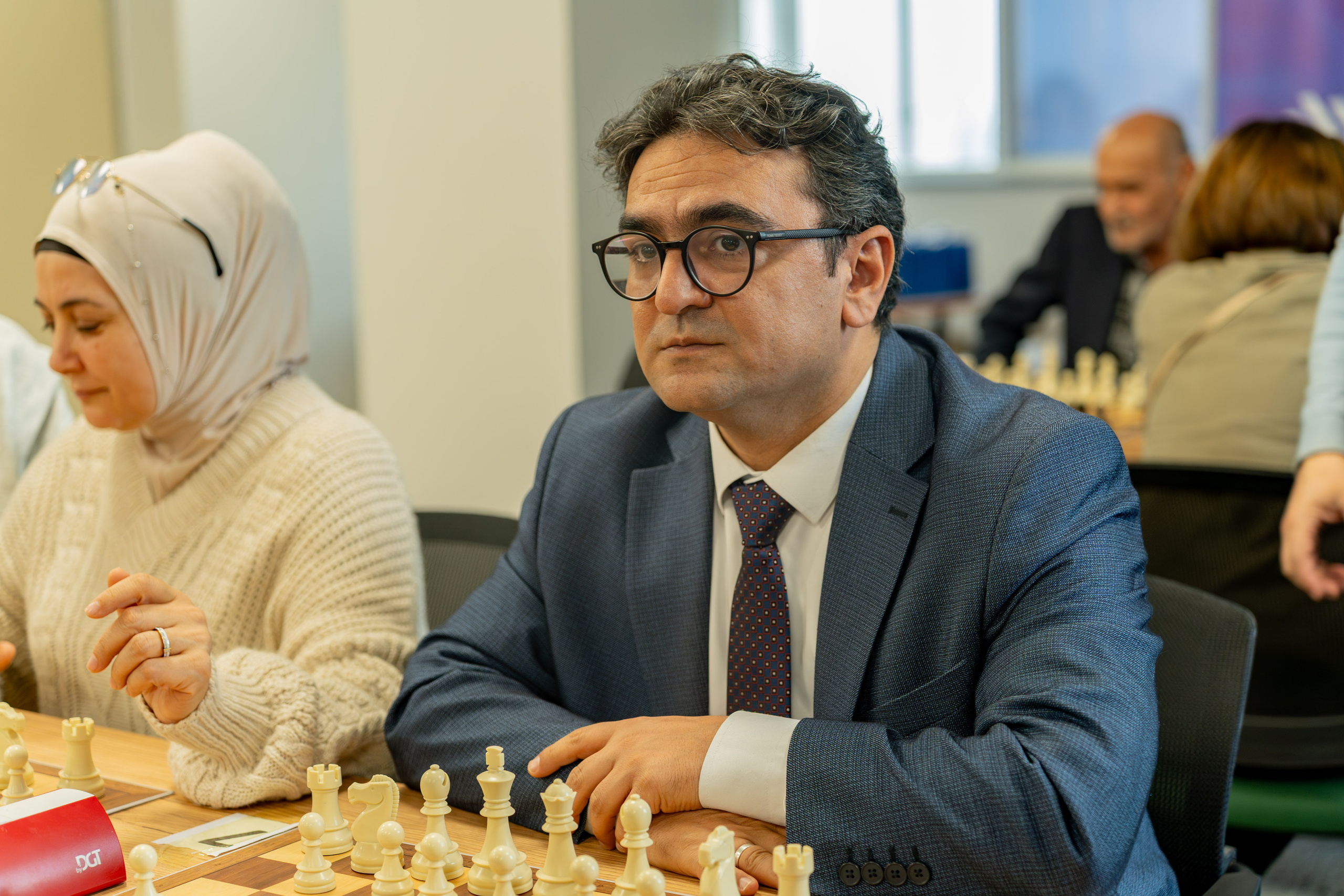 Aztelekom şirkətinin əməkdaşları arasında keçirilən şahmat turniri. Fotoqraf Vəli Məmmədov