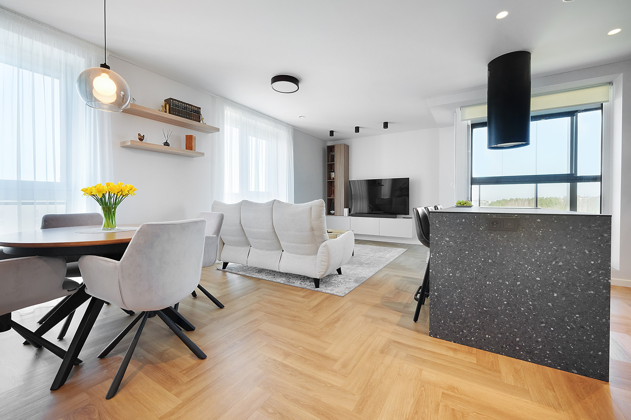 Viršuliškių g. 38B. Elina Sapiega fotografė Vilniuje