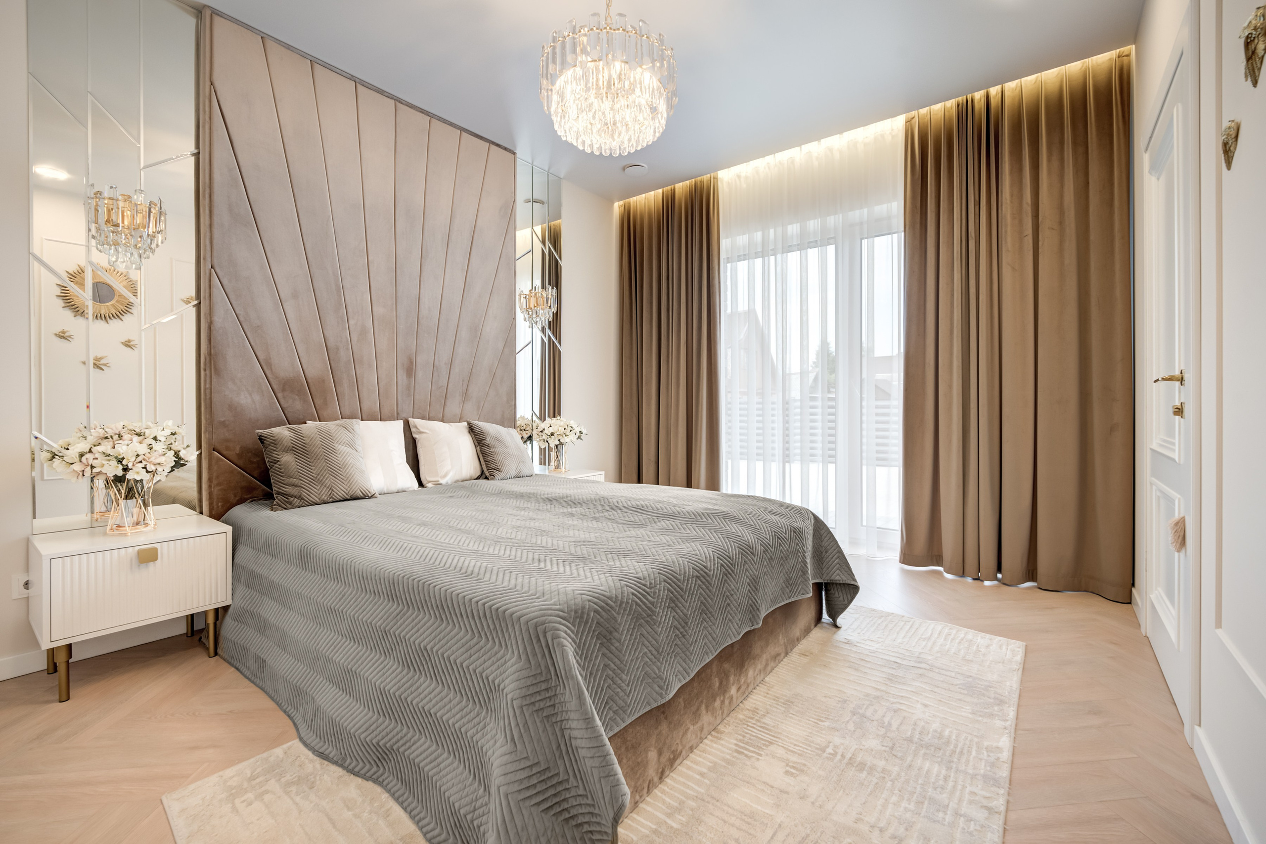 Lentvaris, gražus namas. Elina Sapiega fotografė Vilniuje