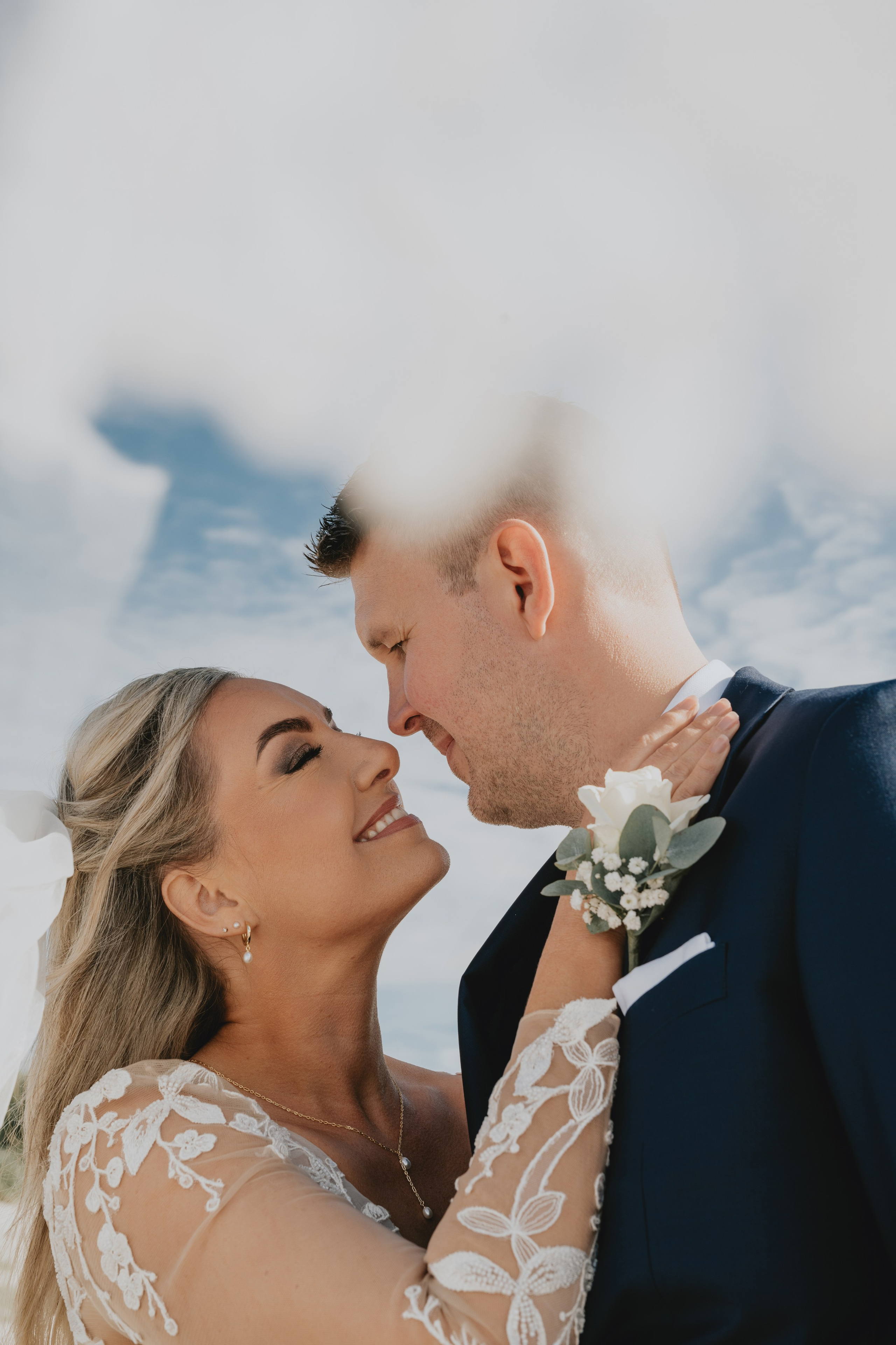 Iris and Helgi. Michalina Dzianach Wedding Photographer Iceland