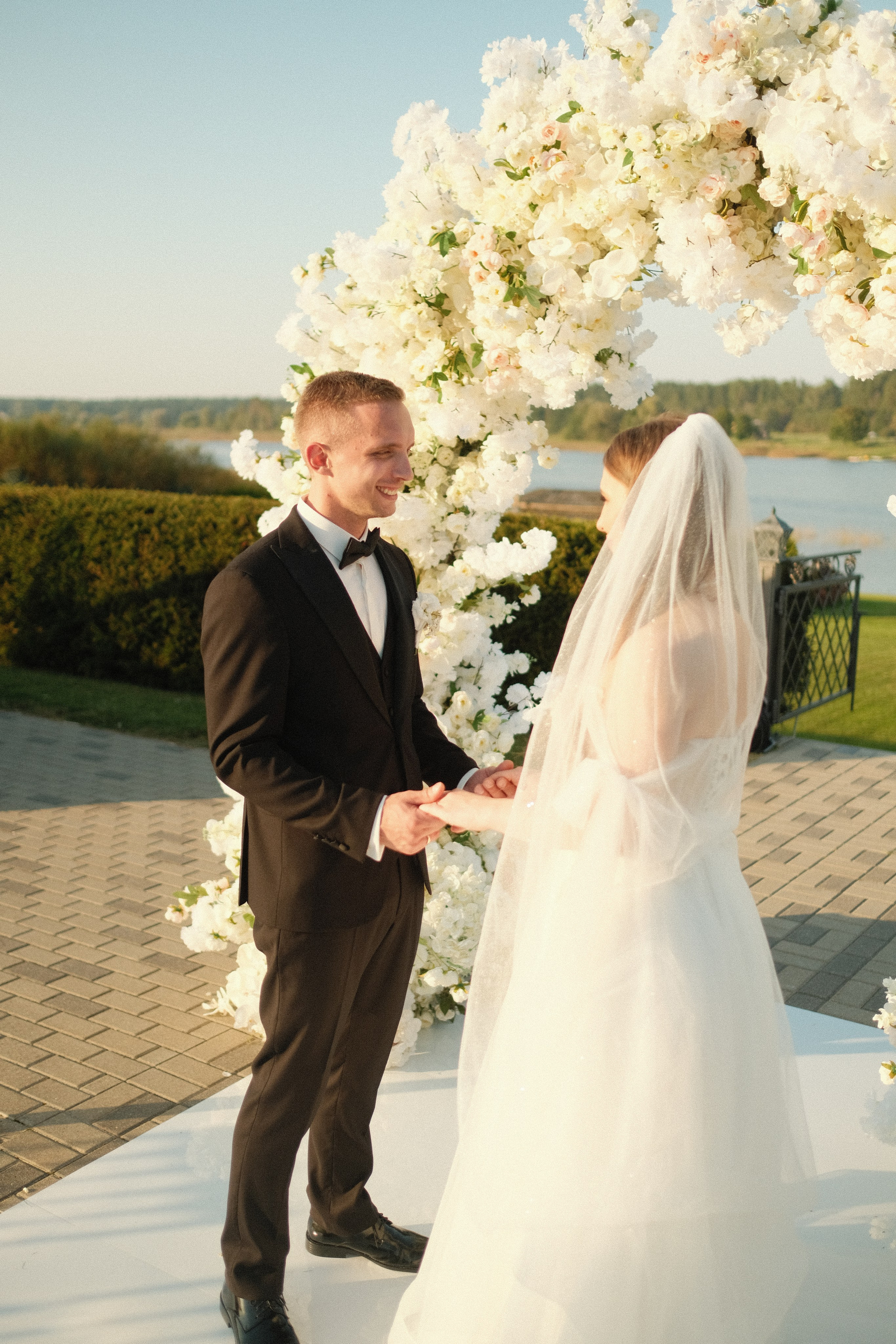 Kāzas uz filmiņu Portra 400. Свадебный фотограф в Риге — Вячеслав Лучненков