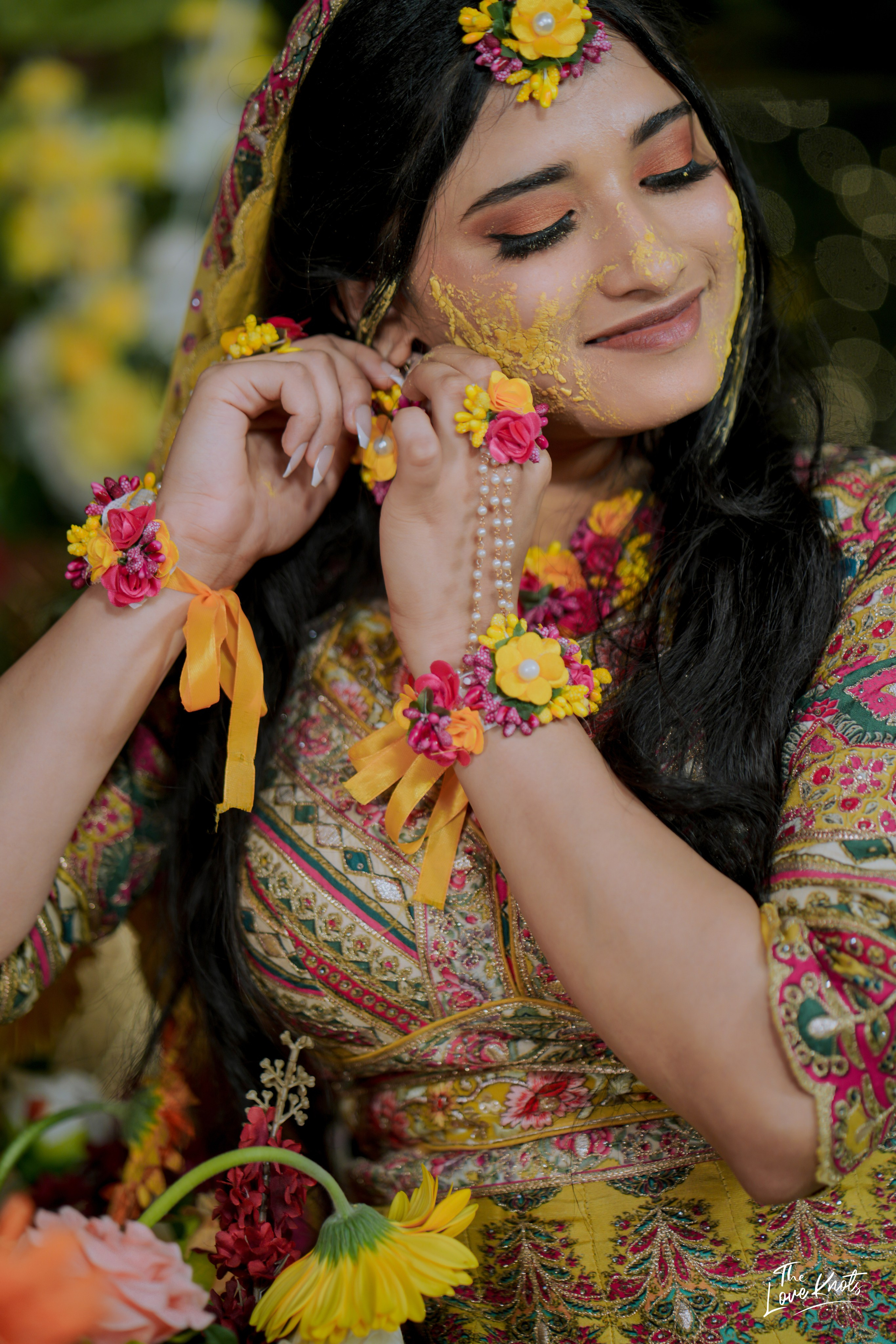 SHAHANA. Theloveknots