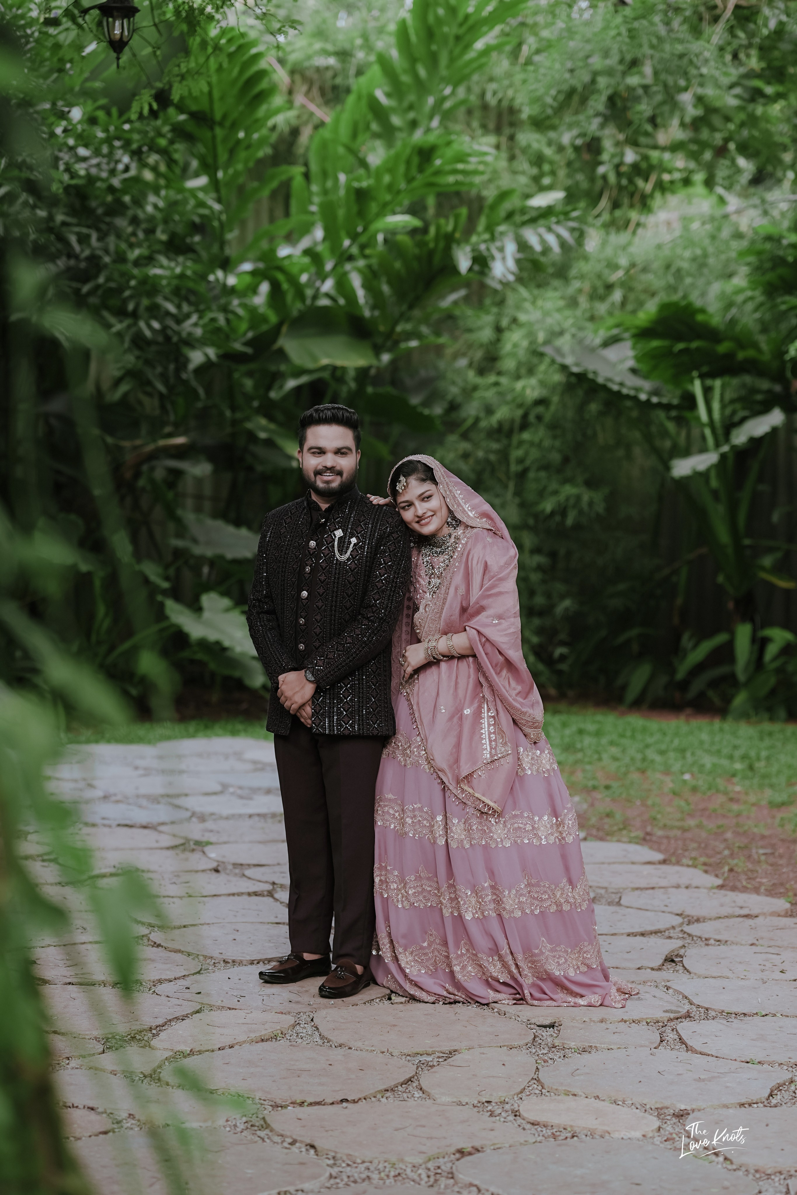 SHIBIL / RISLA. Theloveknots