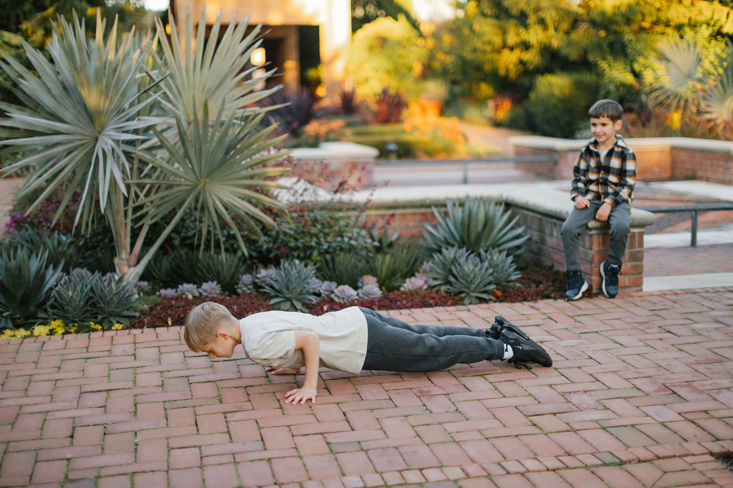 10.26.25 Family Photoshoot. Wedding family event photographer in Chicago Nick Yushevich