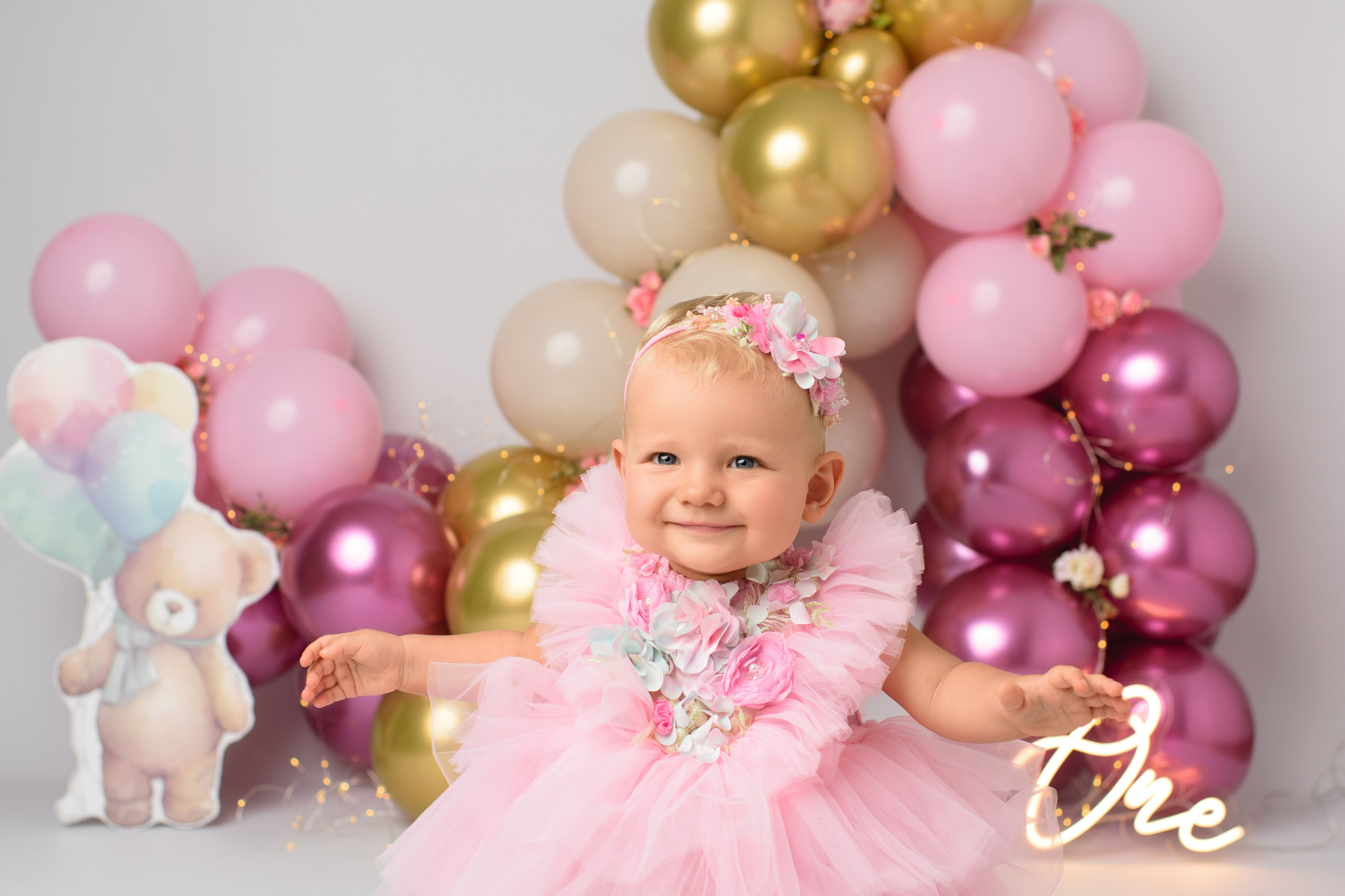 Cake Smash Fotoshooting zum ersten, zweiten Geburtstag. Neugeborene, Baby Fotografin in Düren (NRW) - Vitalina Unruh