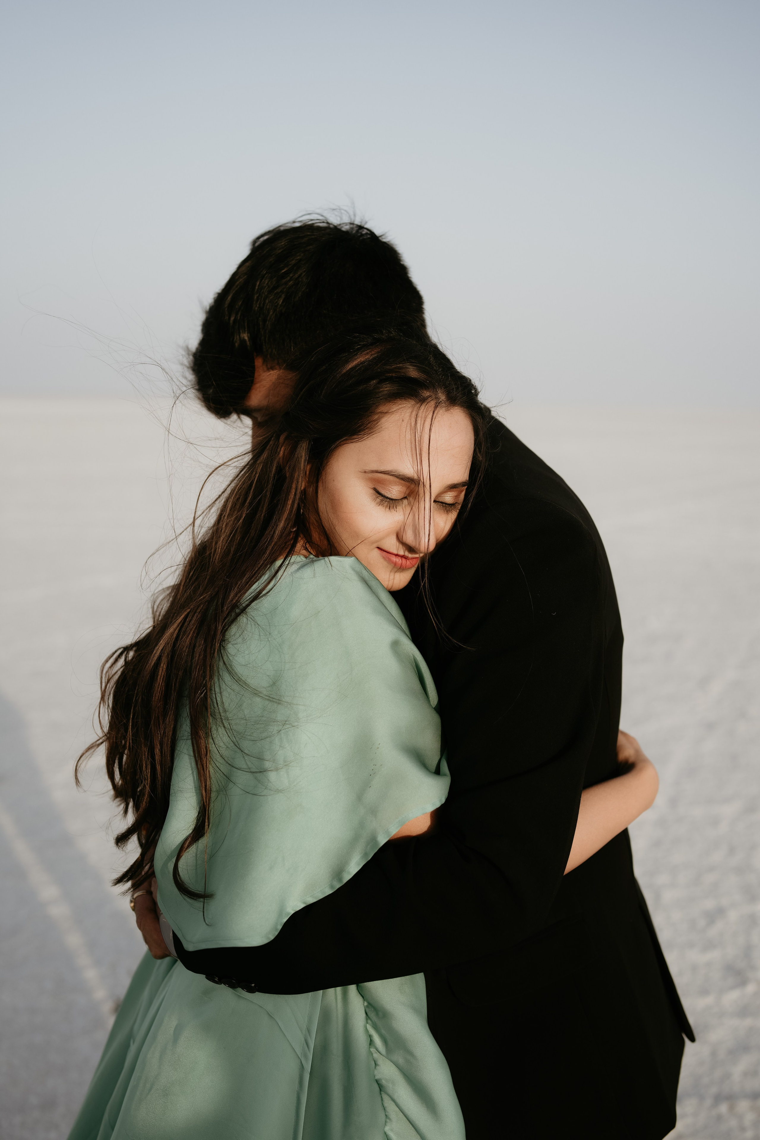 COUPLE SESSIONS. Love Emotions Weddings