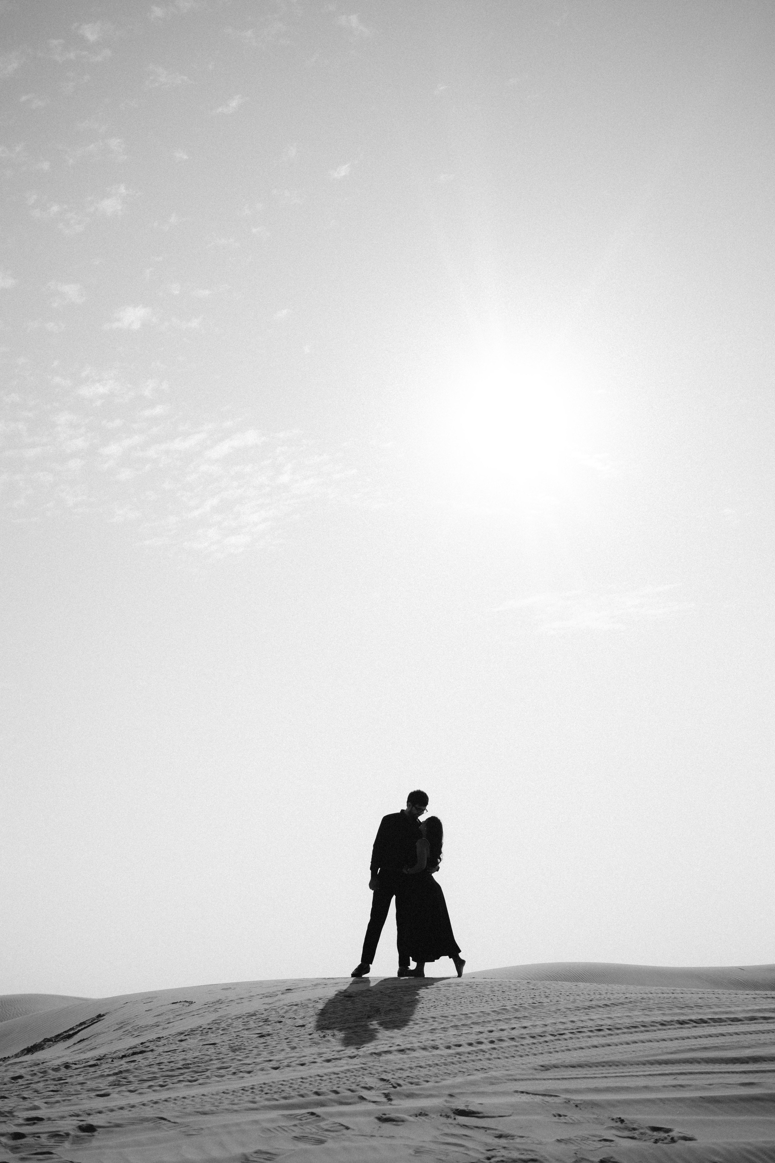 COUPLE SESSIONS. Love Emotions Weddings