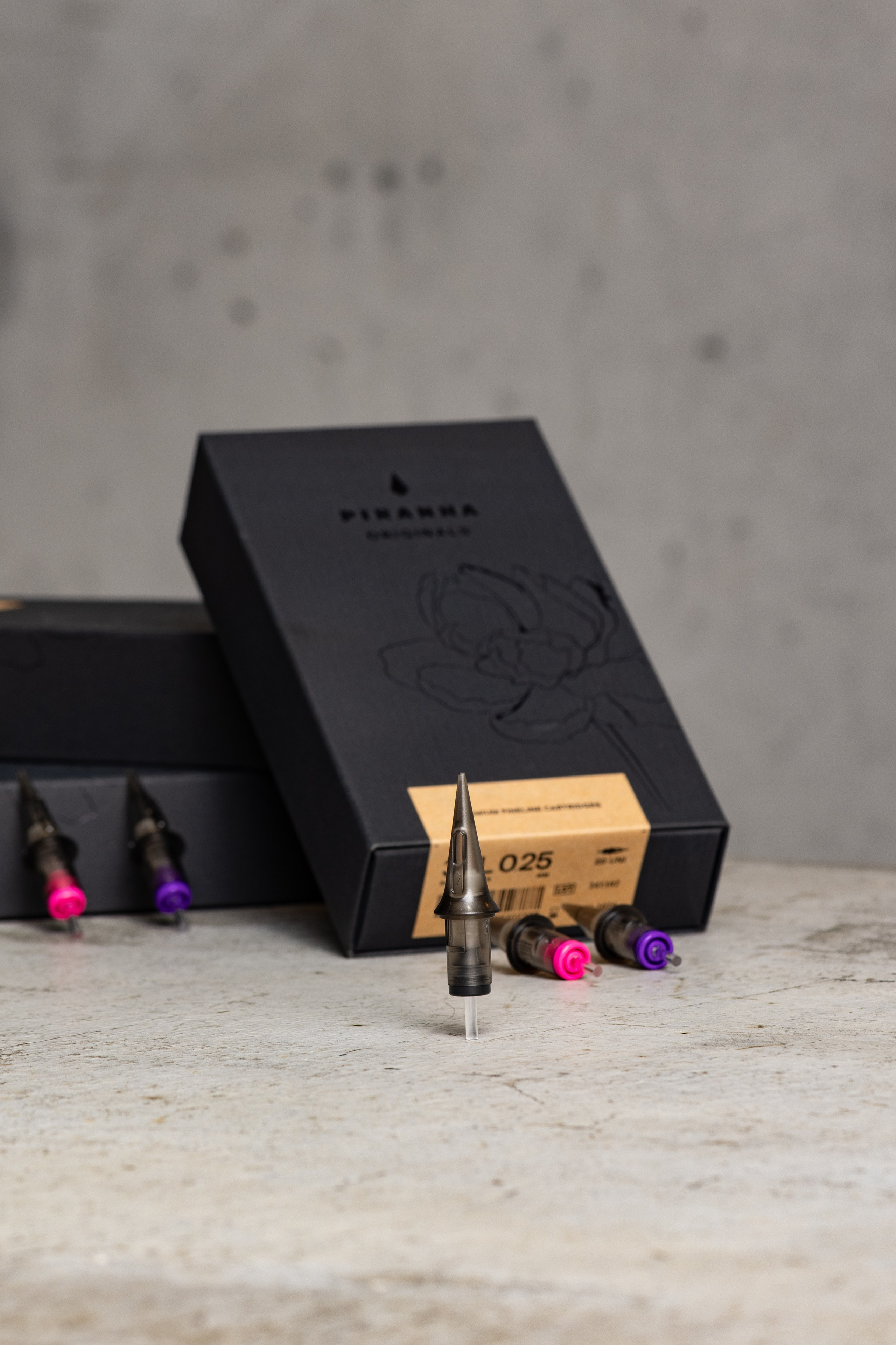 PIRANHA SUPPLIES. ESTUDIO DOZE