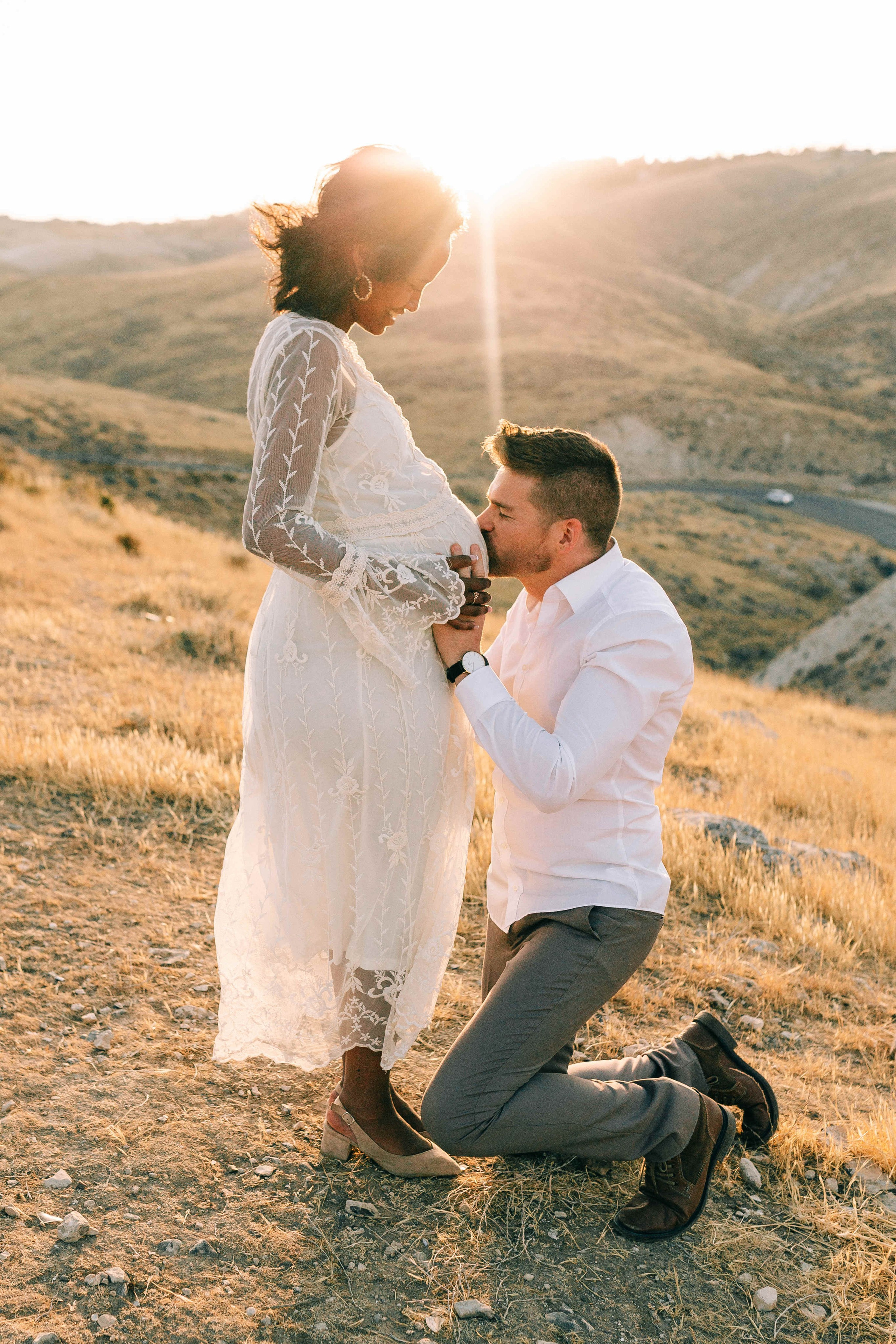 PHOTO SESSION IN THE DESERT NEAR MAALE ADUMIM. PHOTOGRAPHER IN ISRAEL