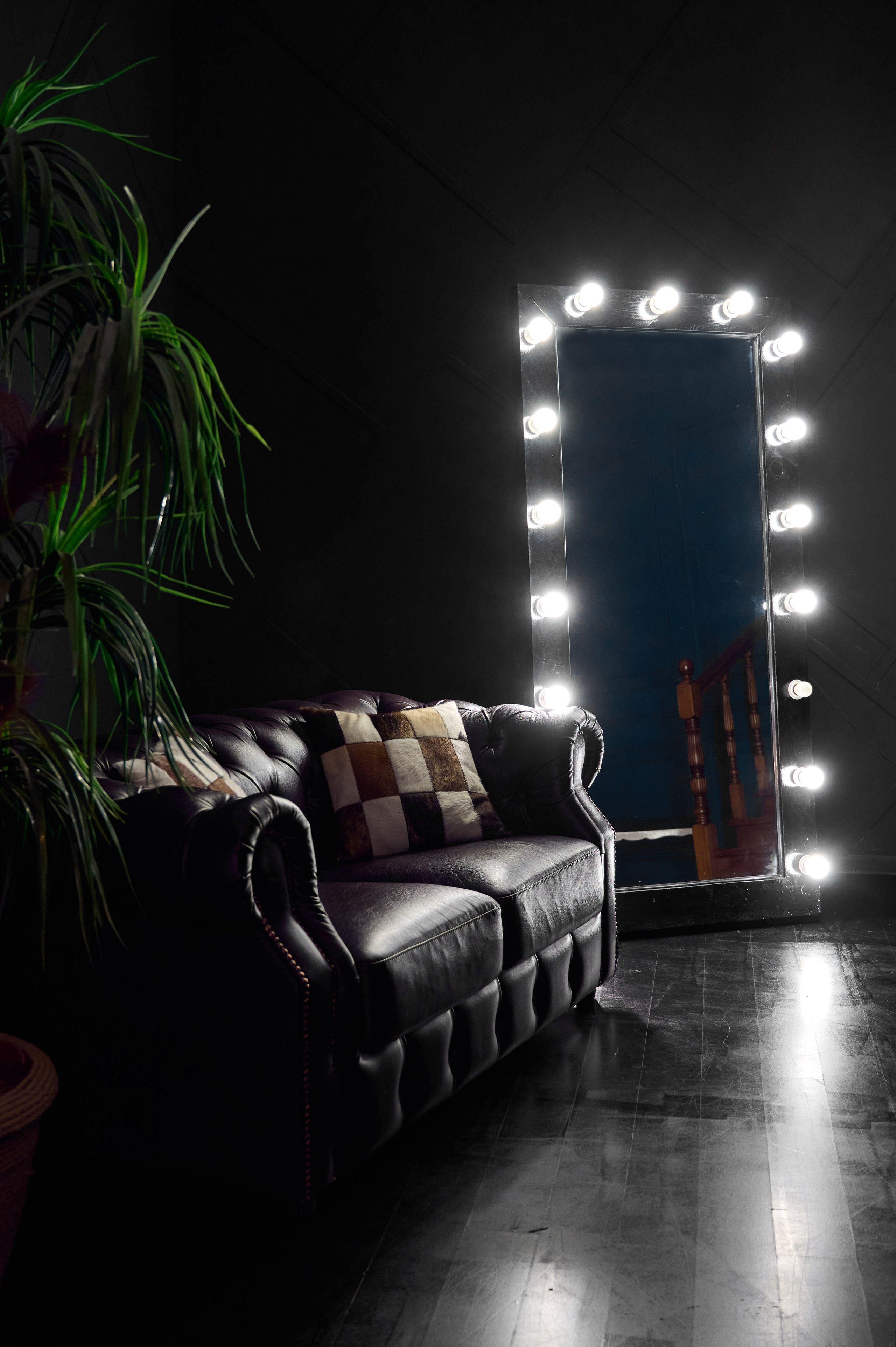 Зал «Loft» — (ул.Бабура, 73Б). 2astudio.uz