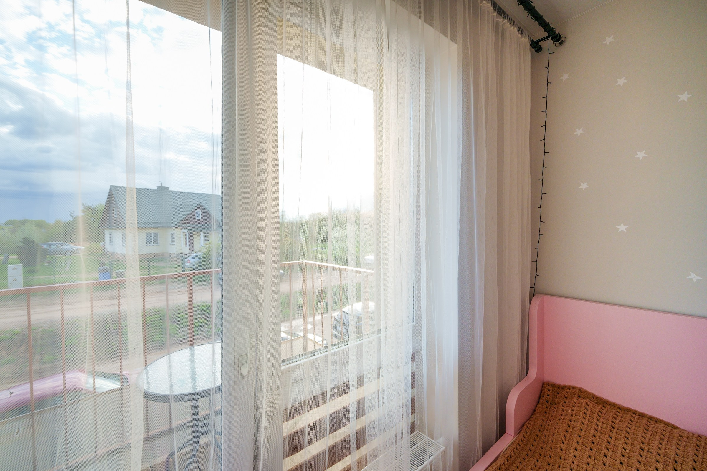 N.Lentvaris. Elina Sapiega fotografė Vilniuje