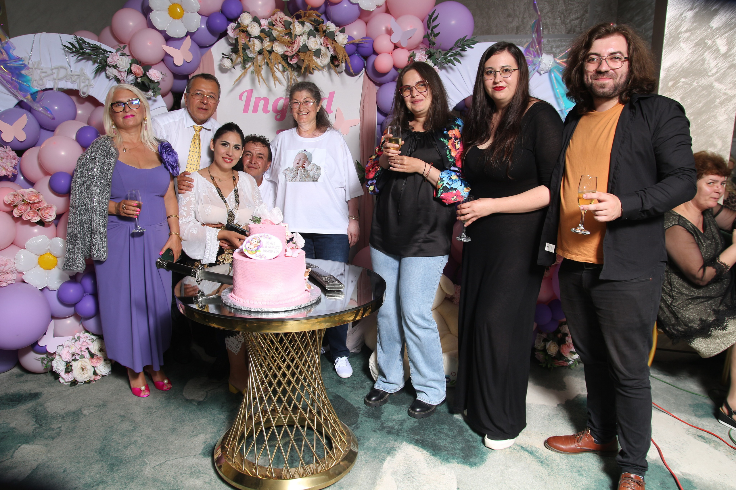 BYZO MEDIA. PETRU BYZO - family and children photographer in ROMANIA