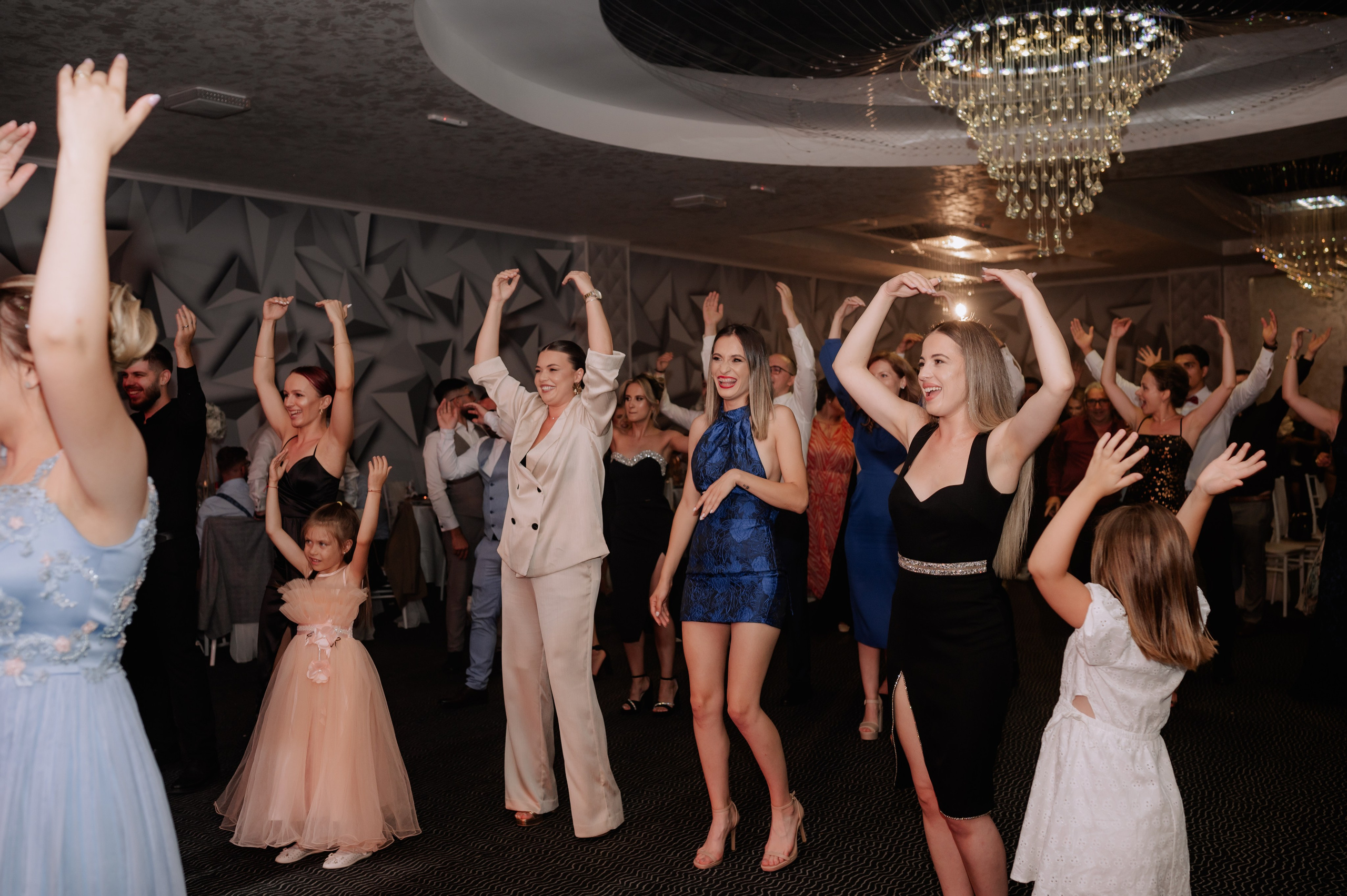 Andreea + Cosmin | Wedding day. Proud Vision Weddings | Wedding Photography & Film — Servicii profesionale Foto Video Nunta Iasi