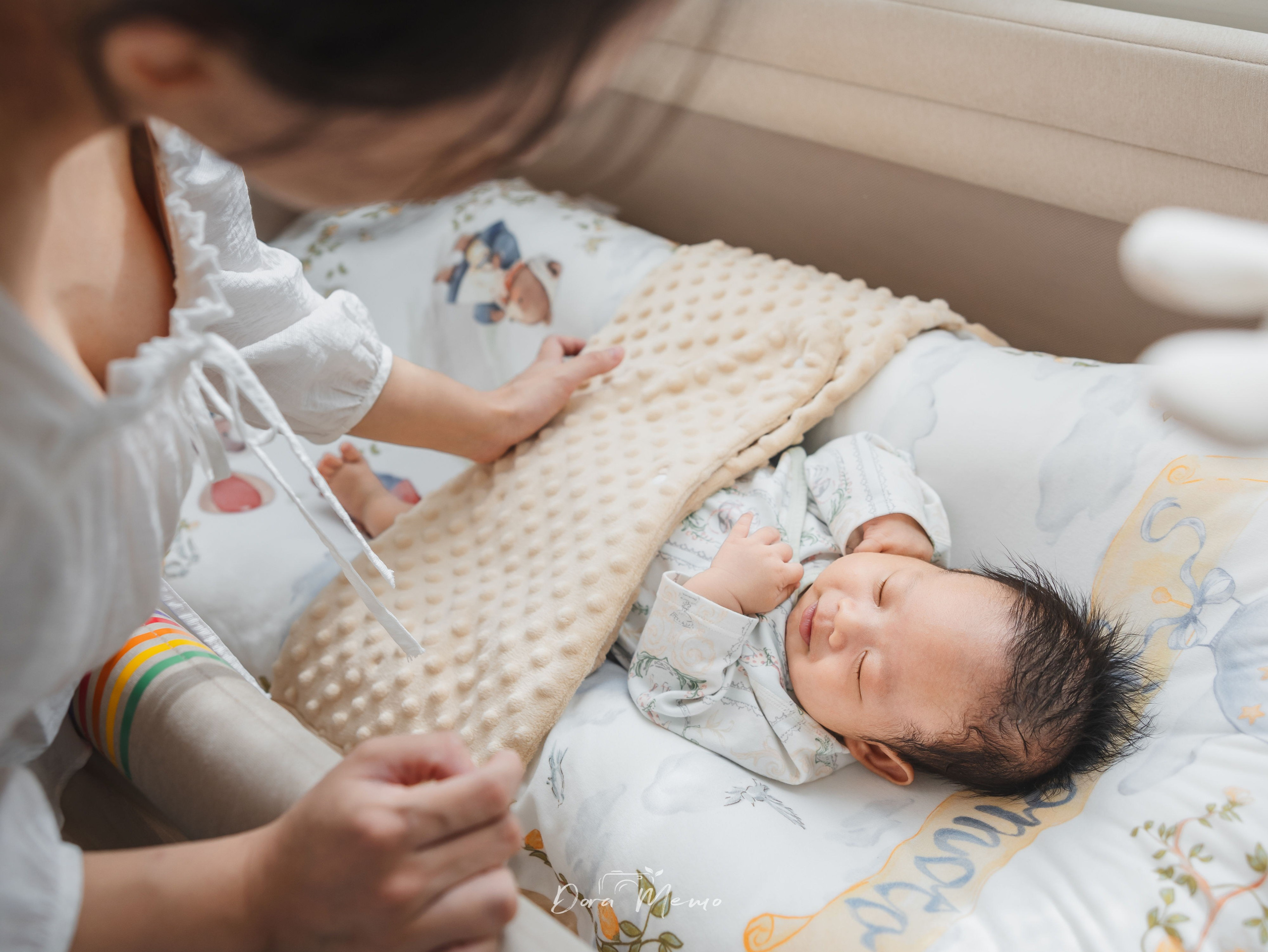 One Month Old, Growing Gently in the Light | Pet-Friendly Family Photography in Shanghai |. Shanghai Family Photographer Dora