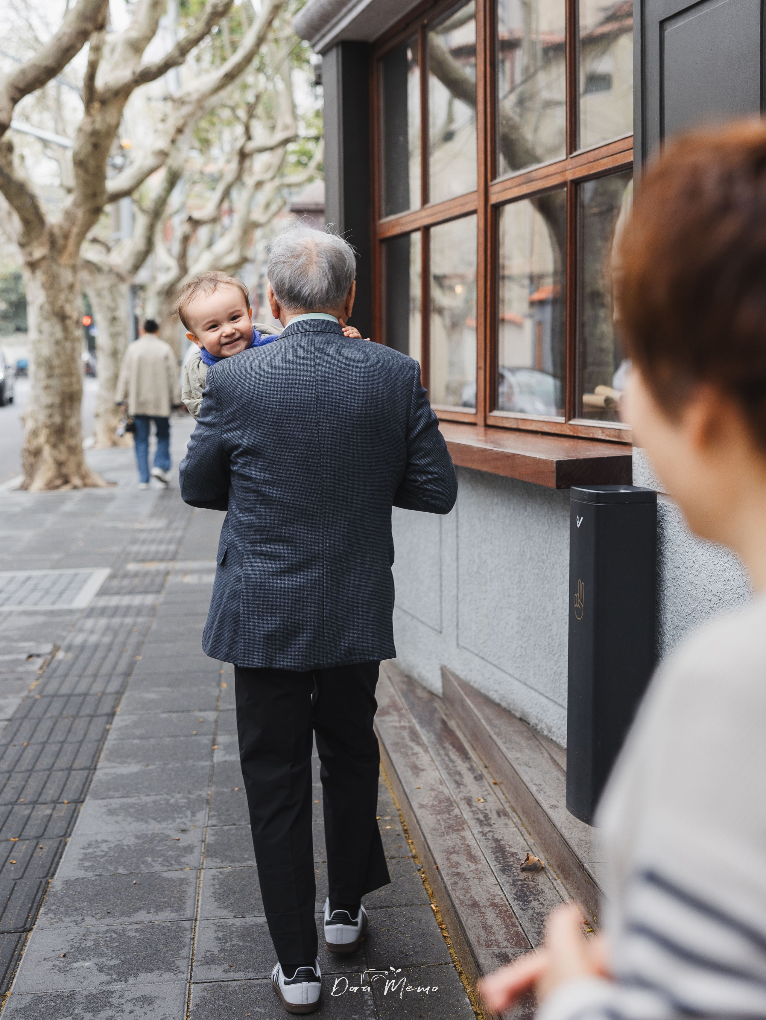 Family photography of elders and children. Shanghai Family Photographer Dora