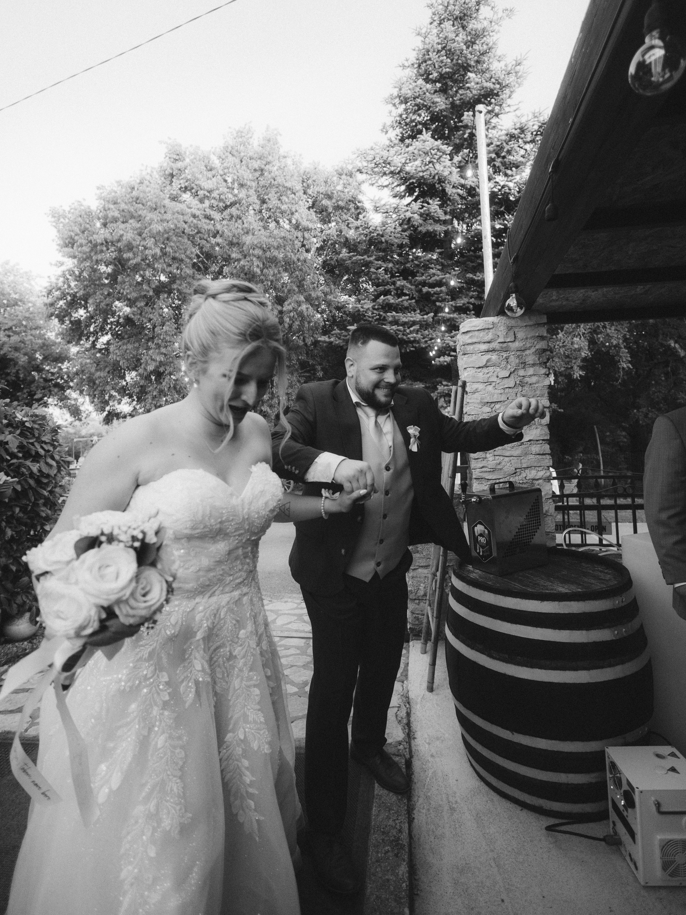Weddings. Capturedwell