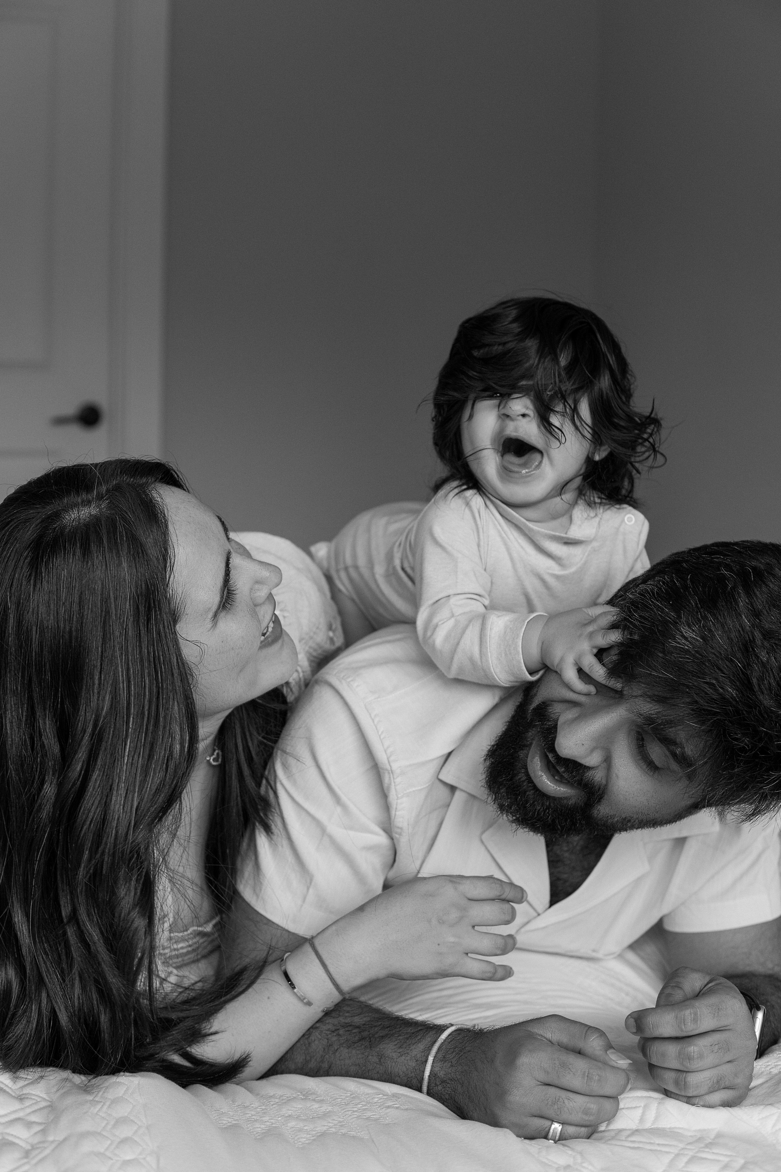 Urvi’s family. Photographer in Washington Sophia D