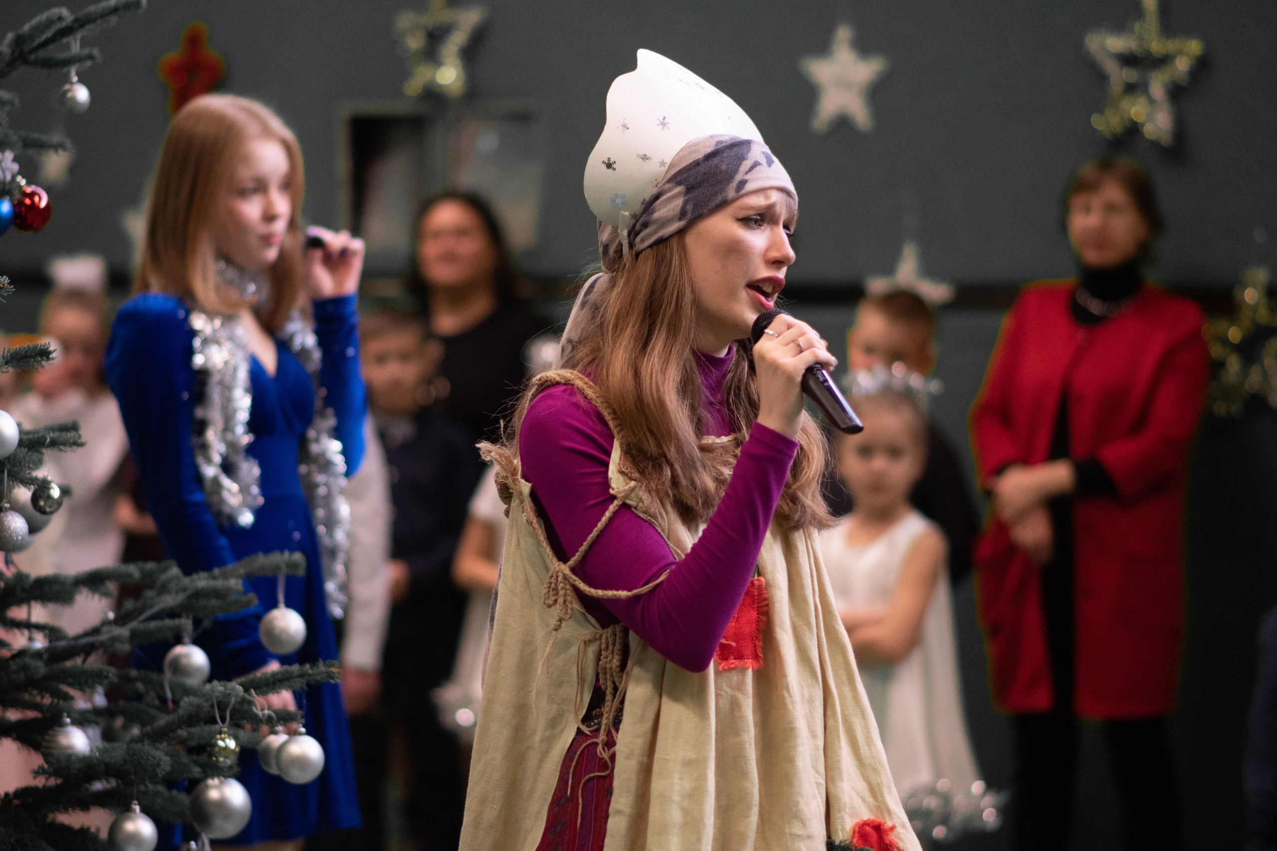 Новогодний хоровод. Семейный и детский фотограф