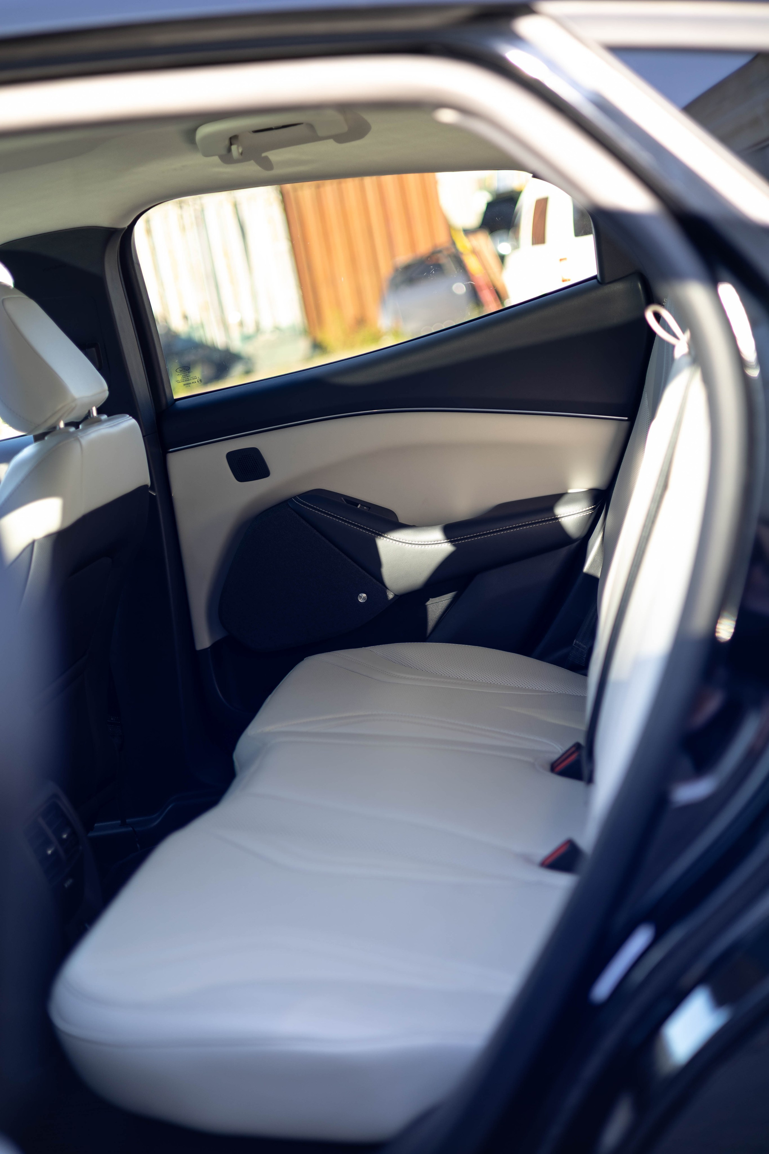 Пример фото автомобиля на продажу. Семейный фотограф Кишиневе, Молдова Врабий Ольга