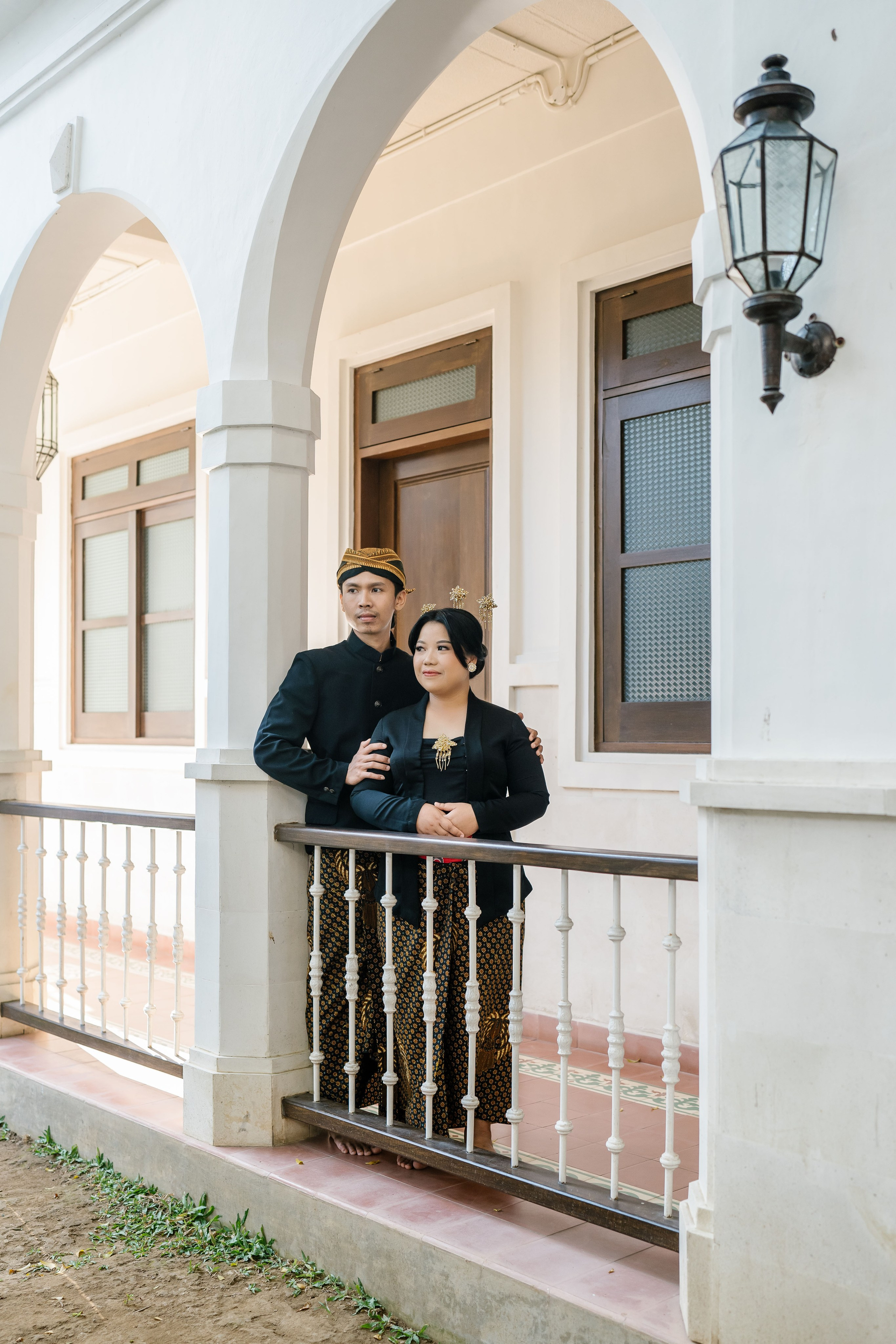 Prewedding Photo Shoot with Javanese style. Female Photographer in Bali