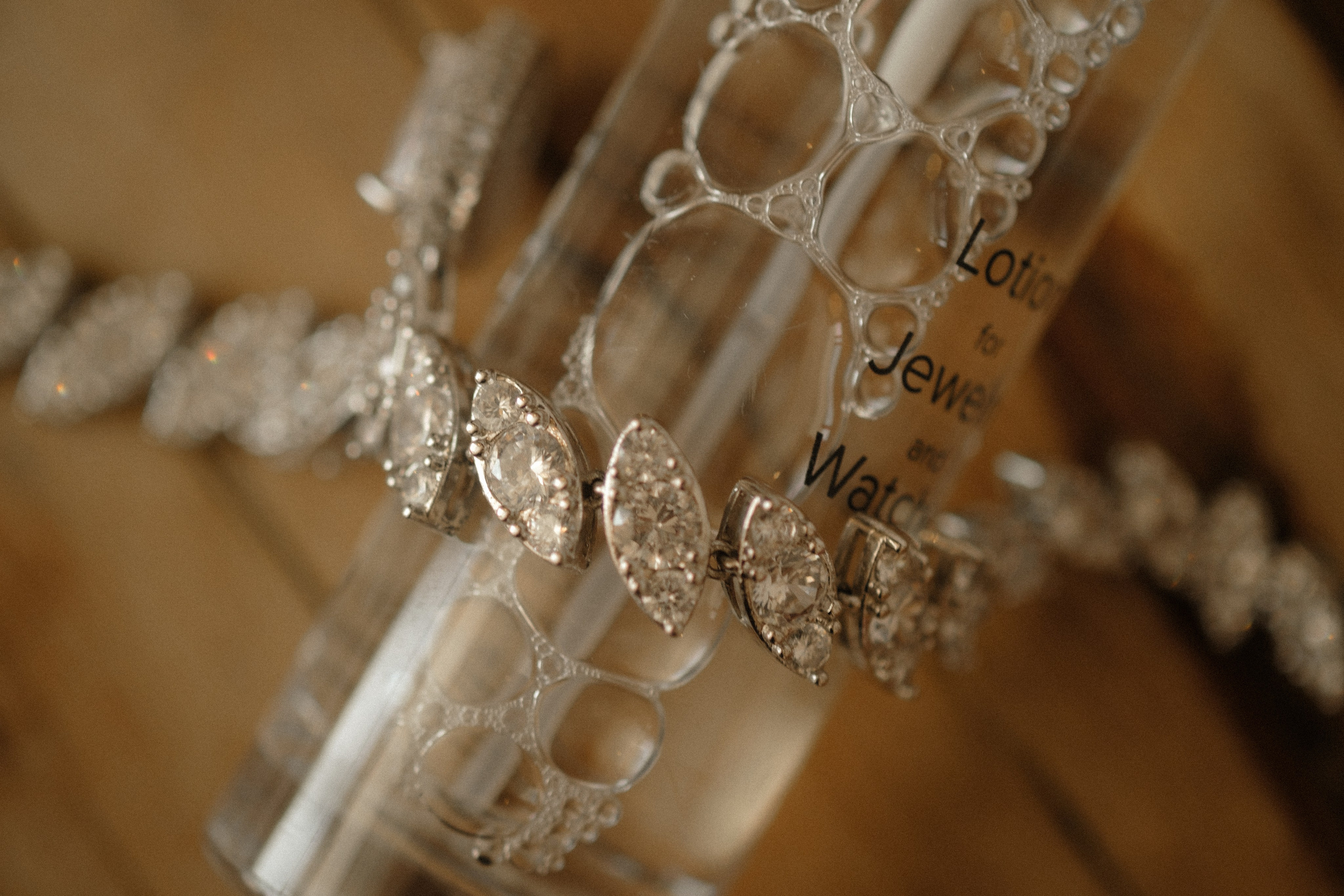 Mari & Tom. Paola wedding photographer / videographer in Barcelona