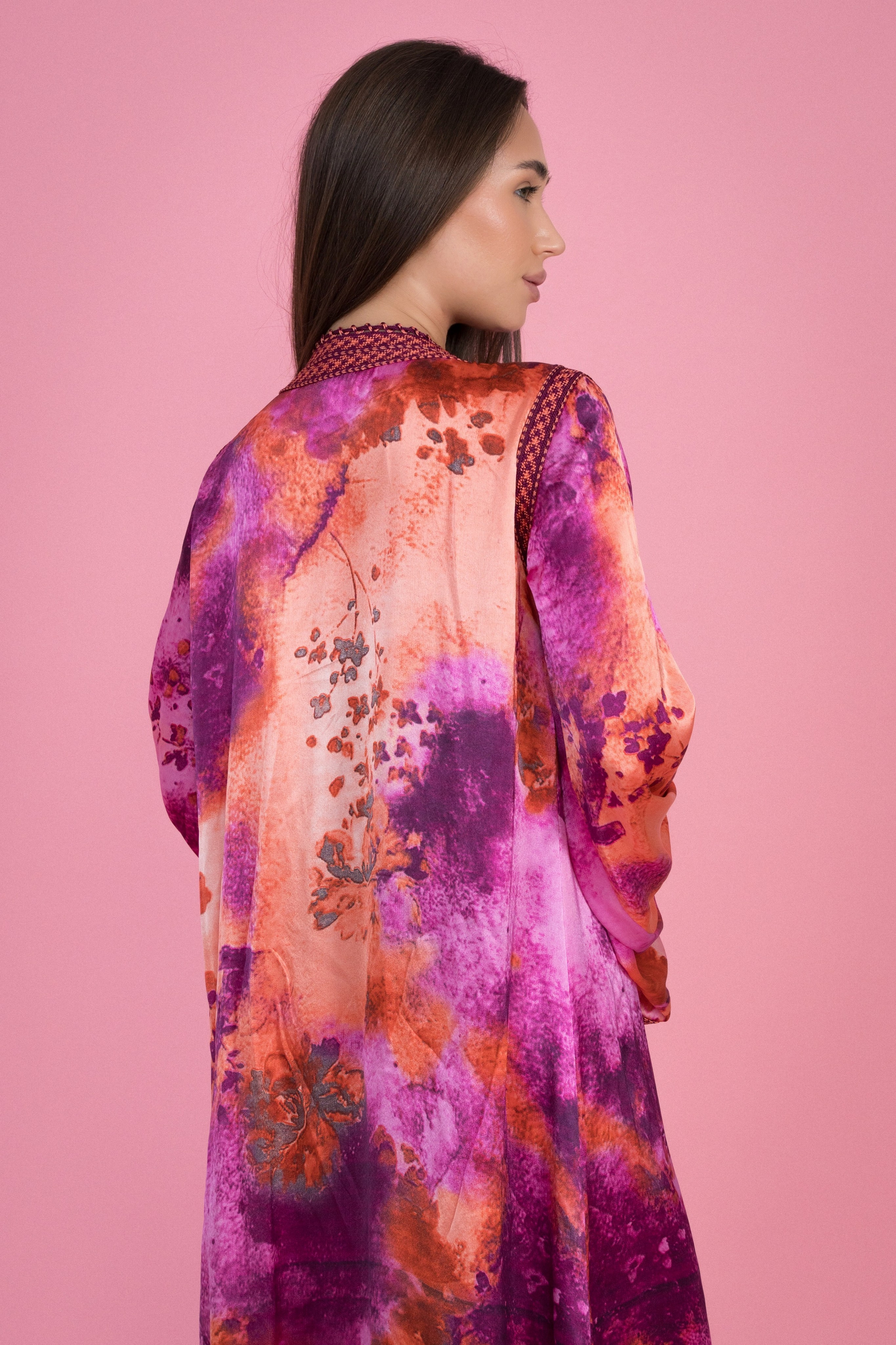E-COMMERCE FASHION. “Thoughtfully built. Beautifully aligned.”