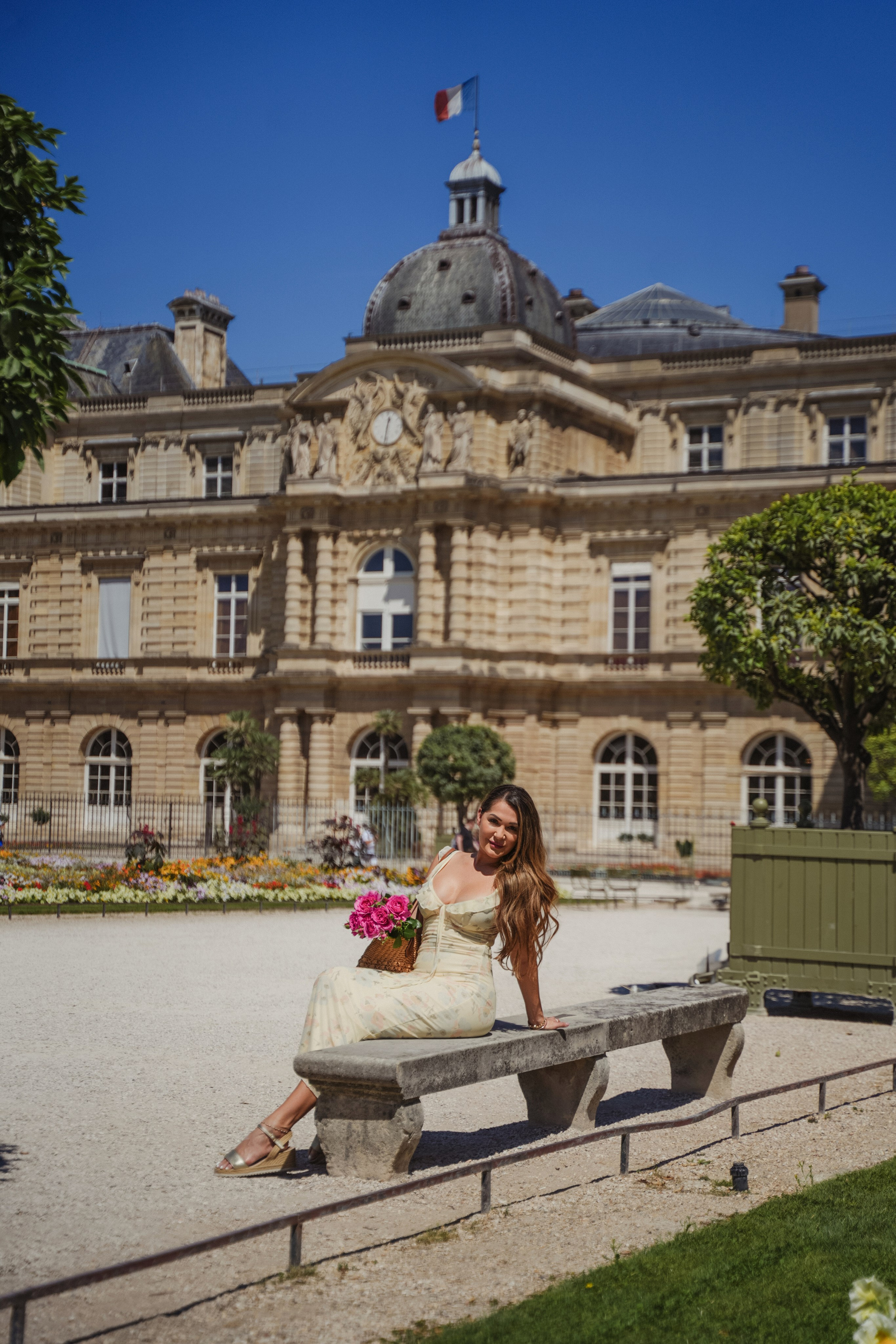 Philippa (2.5 hours). Photographer in Paris|Solo and groups, portraits & content, couples photo-shoot in Paris at the best locations