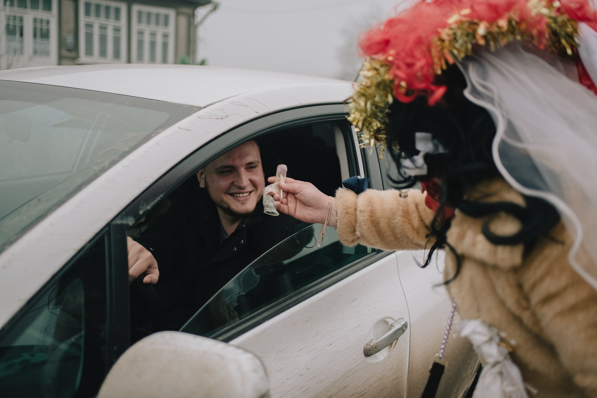 Malanca is a spectacular folk tradition, especially common in the communities of northern Moldova and Bukovina, with deep roots in New Year’s customs. It usually takes place on the night of December 31st to January 1st and marks the transition between years through a blend of folk theater, traditional costumes, music, dance, and humor.Participants – known as malancari – dress up as symbolic characters, often inspired by mythology, history, or rural life: death, the soldier, the bride, the bear, the gypsy, the devil, the old man, and many more. They go from house to house or take part in organized village parades, accompanied by drums, flutes, and distinctive sounds. The message behind it is to chase away evil and attract good fortune, fertility, and abundance in the new year.In some areas, Malanca has evolved into a true display of folk art, with groups preparing costumes, scripts, and music months in advance. It is an authentic way of preserving cultural identity and celebrating community spirit.