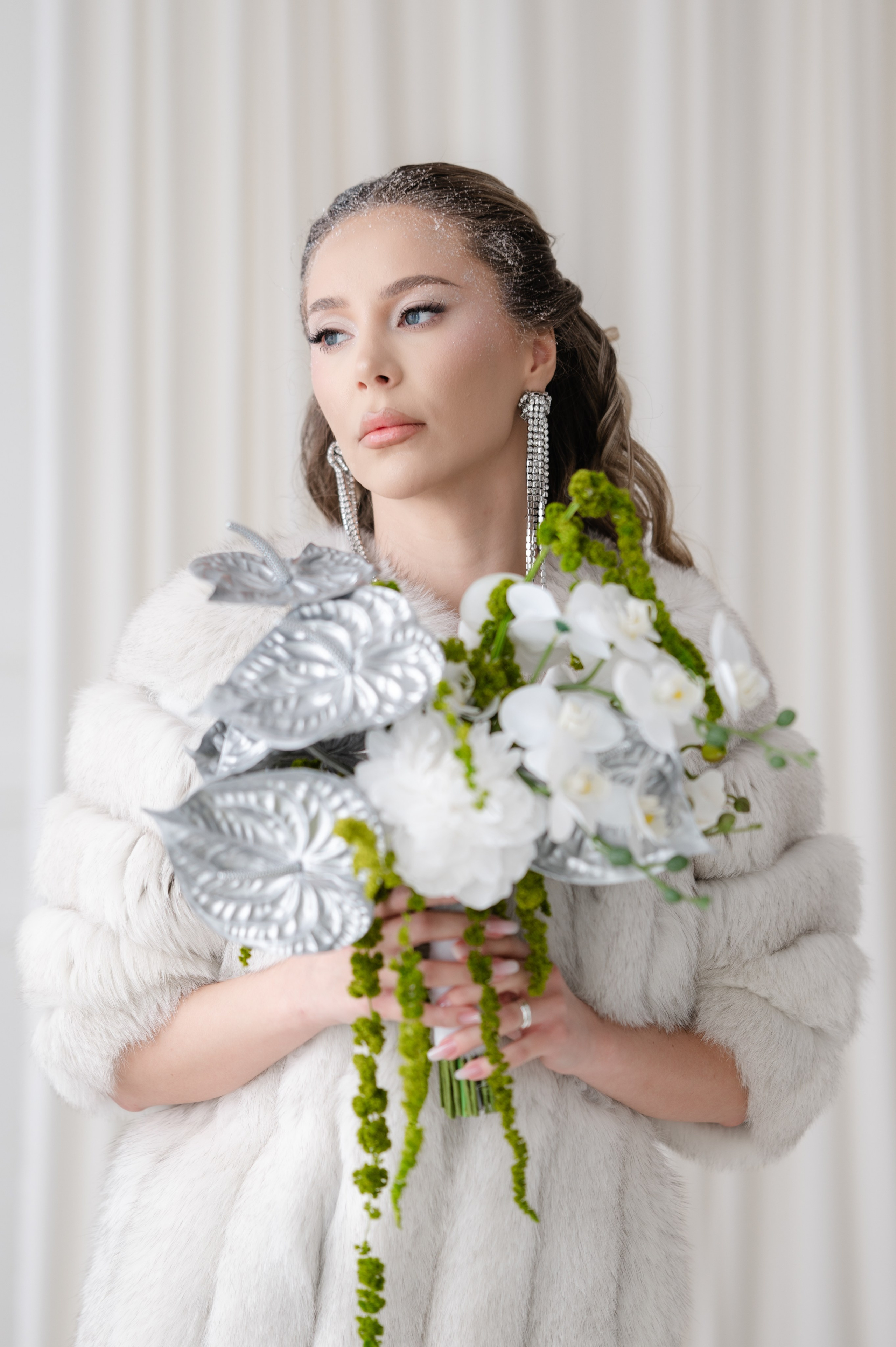 Bride with a concept silver Chrome. Alexandra Hanu Photographer