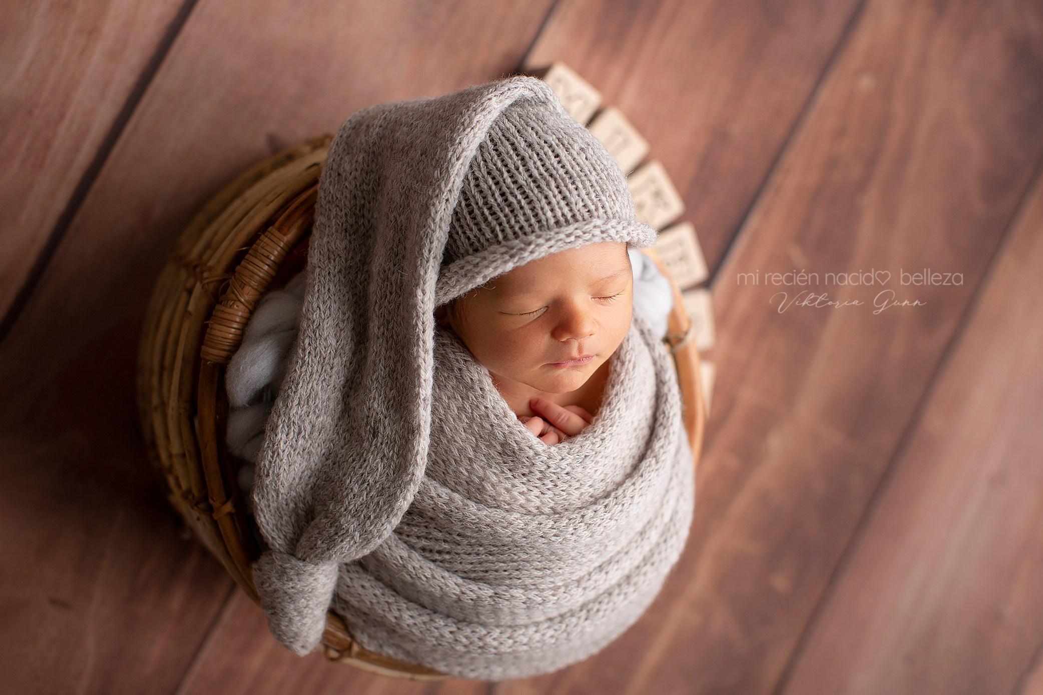 Новорожденные. Фотограф в Испании: Бенисса, Кальпе, Бенидорм, Аликанте Виктория Гунн