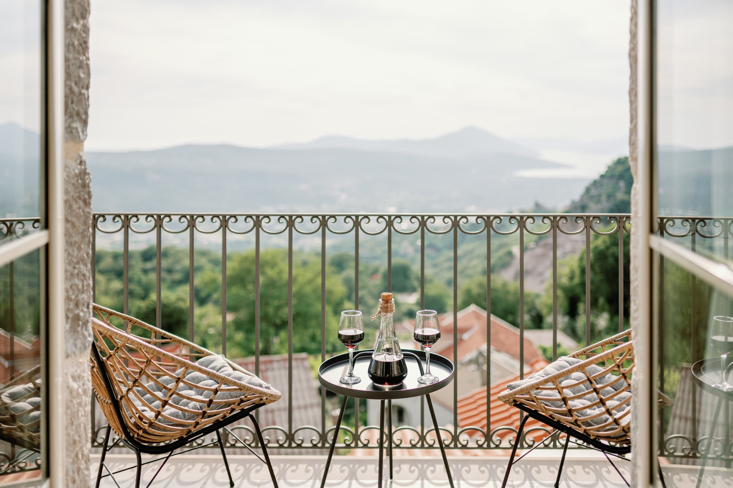 Real Estate Photography. Montenegro. EVAN ARISTOV WEDDING PHOTOGRAPHY — Seattle Wedding Photographer