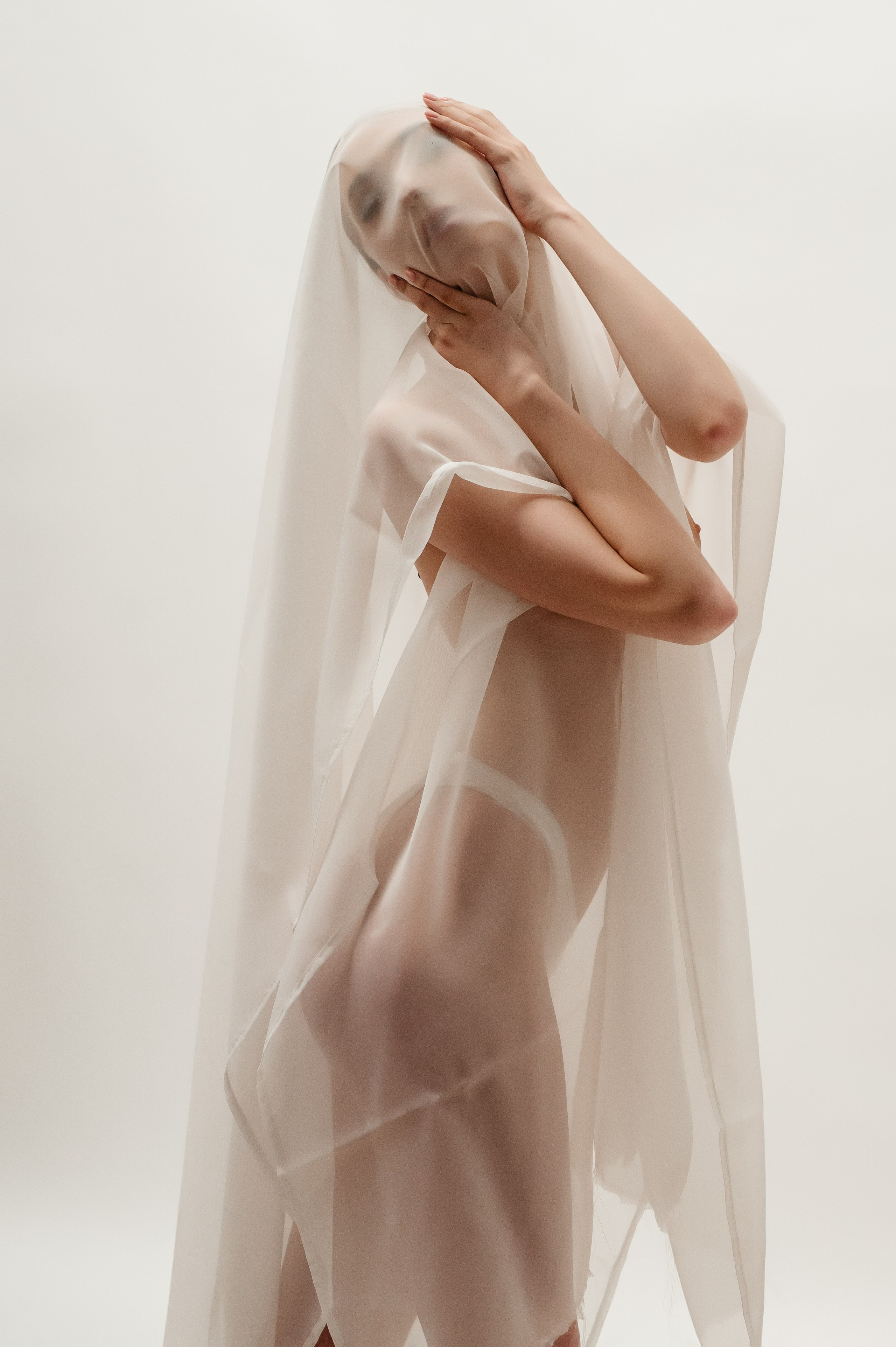 Sedinta foto in studio. Proud Vision Weddings | Wedding Photography & Film — Servicii profesionale Foto Video Nunta Iasi