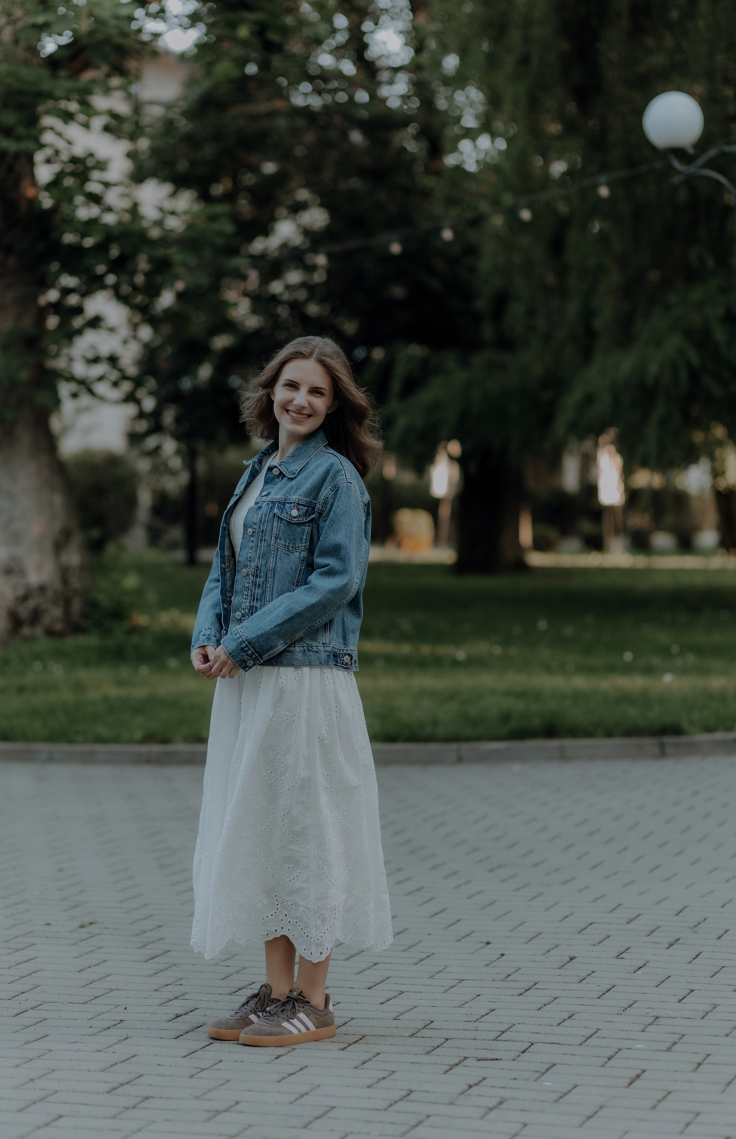 Sarah și liniștea unui sfârșit de zi. Emotions Photo Art