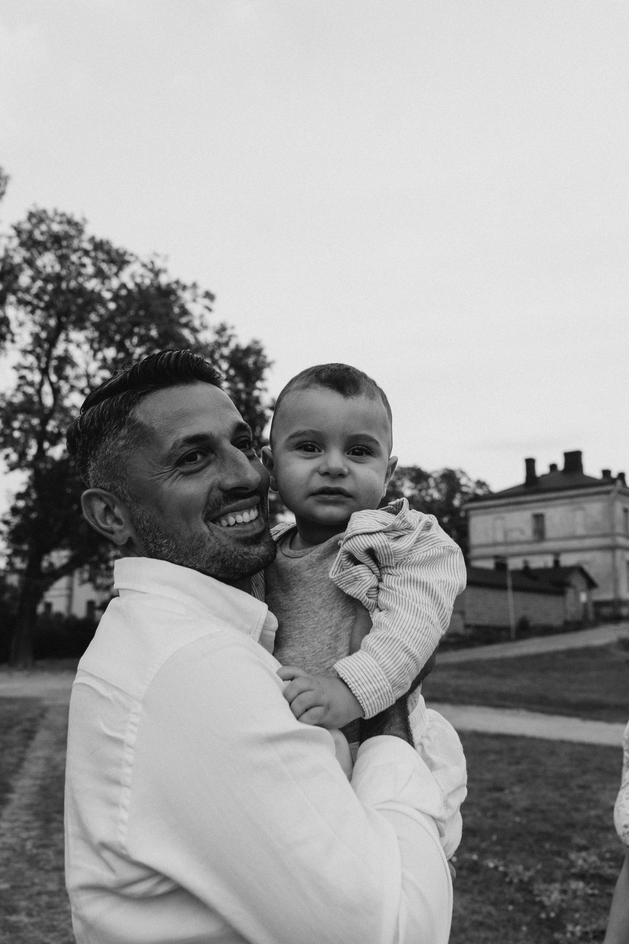 Summer. Wedding and potrait photographer in Helsinki Vickan O