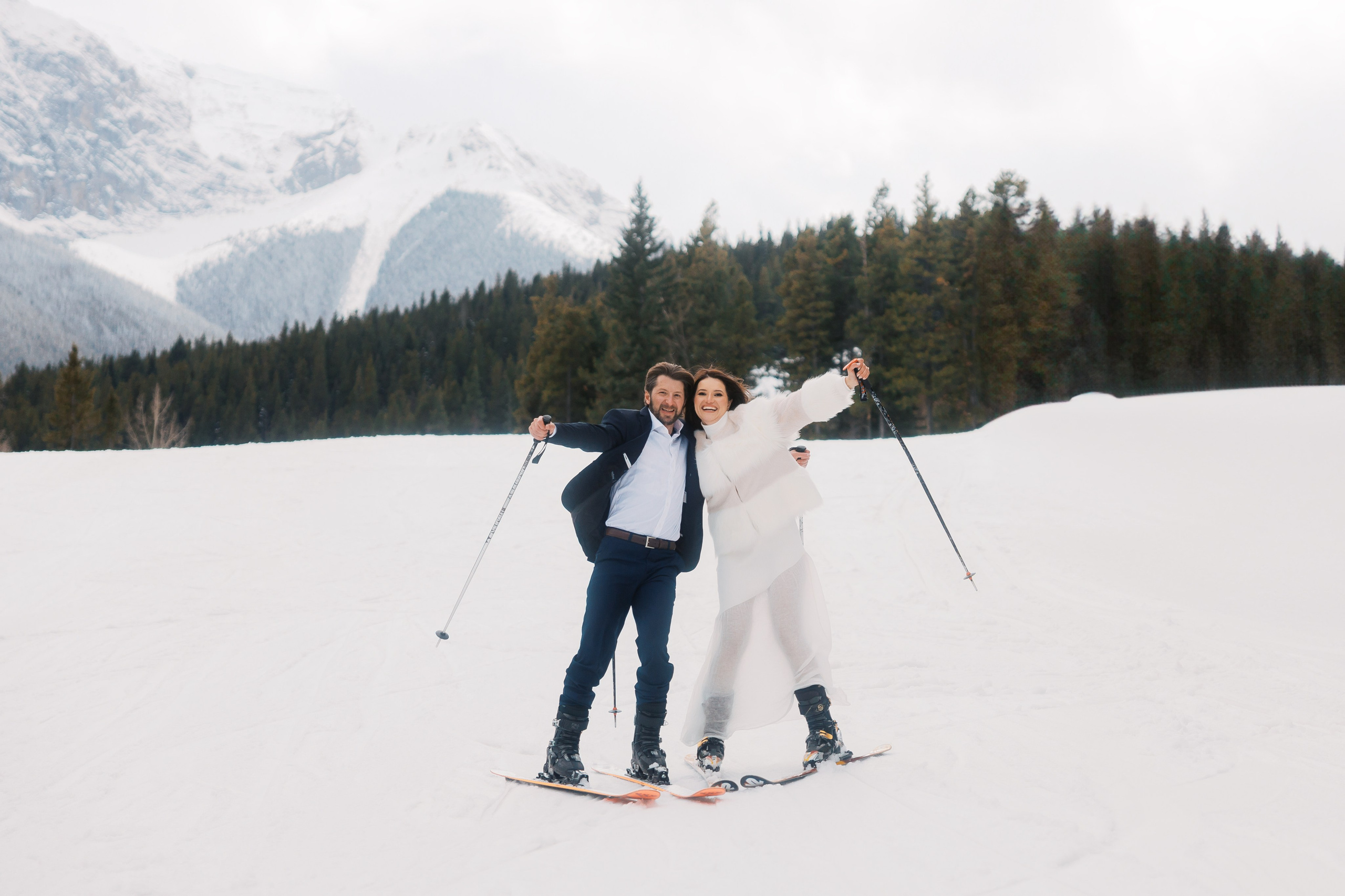 Ski engagement session. Home