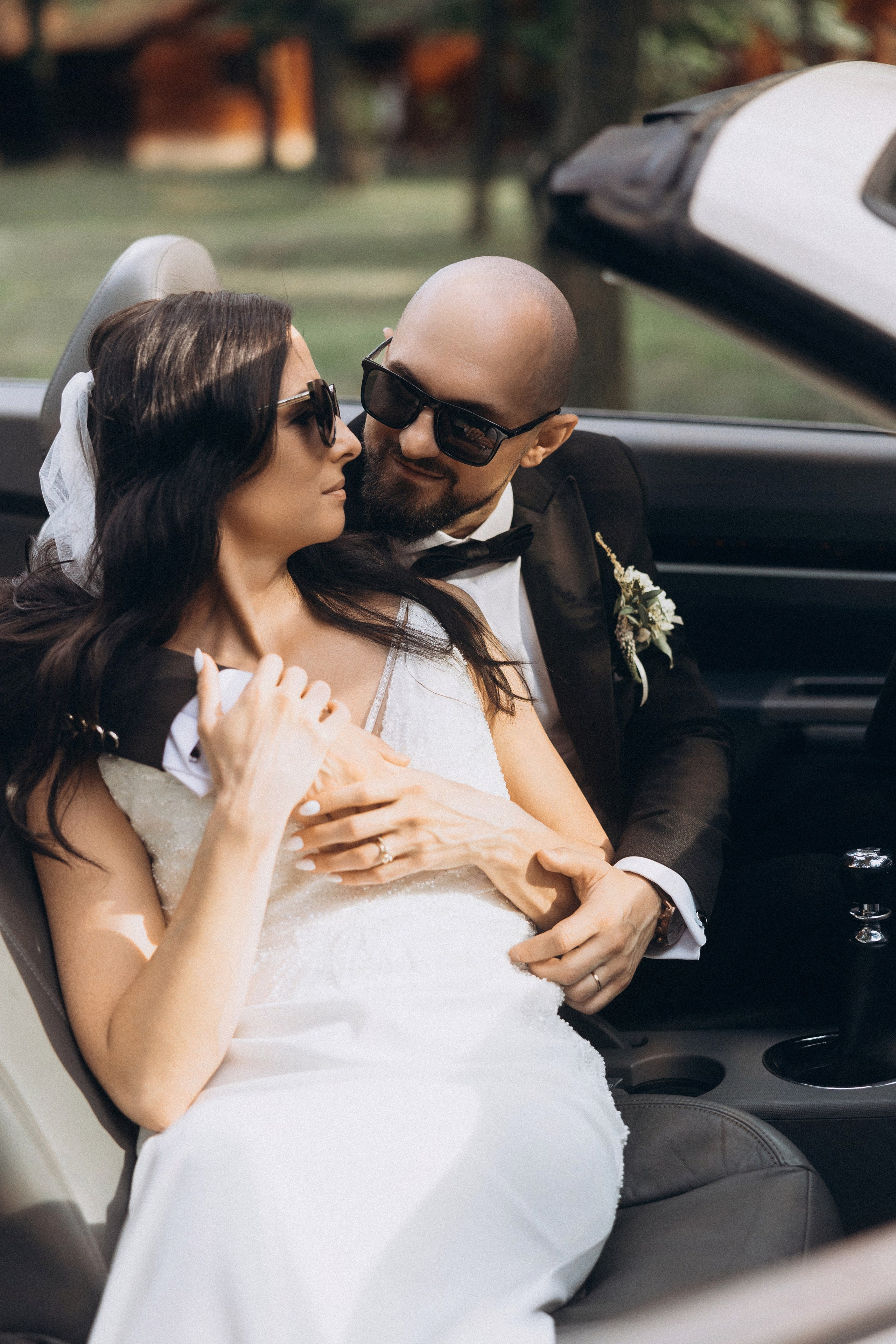 Claudia & Octavian. Wedding Photographer, based in Iasi, Romania, but will travel all over the globe to make sure you look amazing in all your wedding photos
