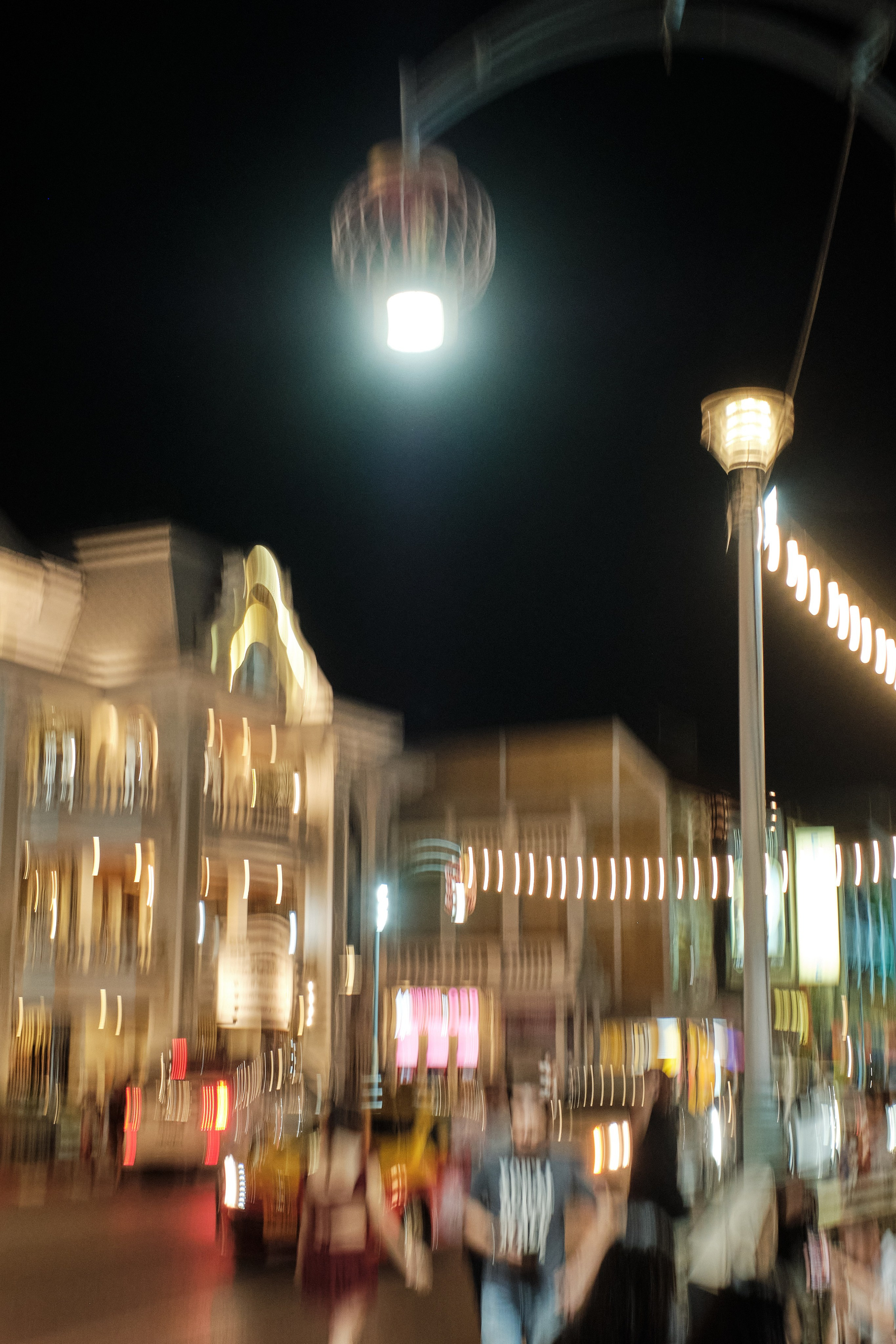 Phuket streets. New year. Portrait photographer Alena Novgorodtseva