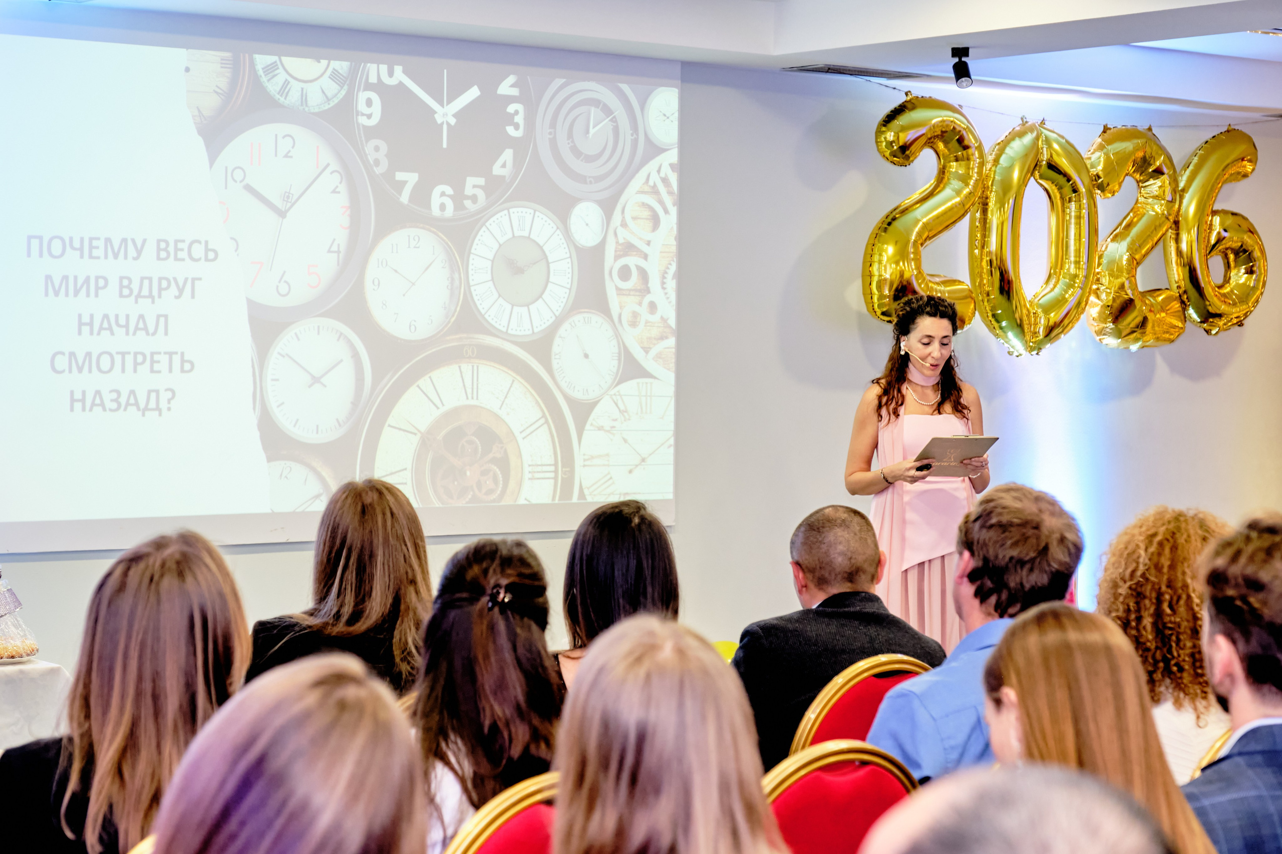 Фоторепортаж з благодійного Новорічного балу у Чорногорії. Портретний фотограф Альона Новгородцева