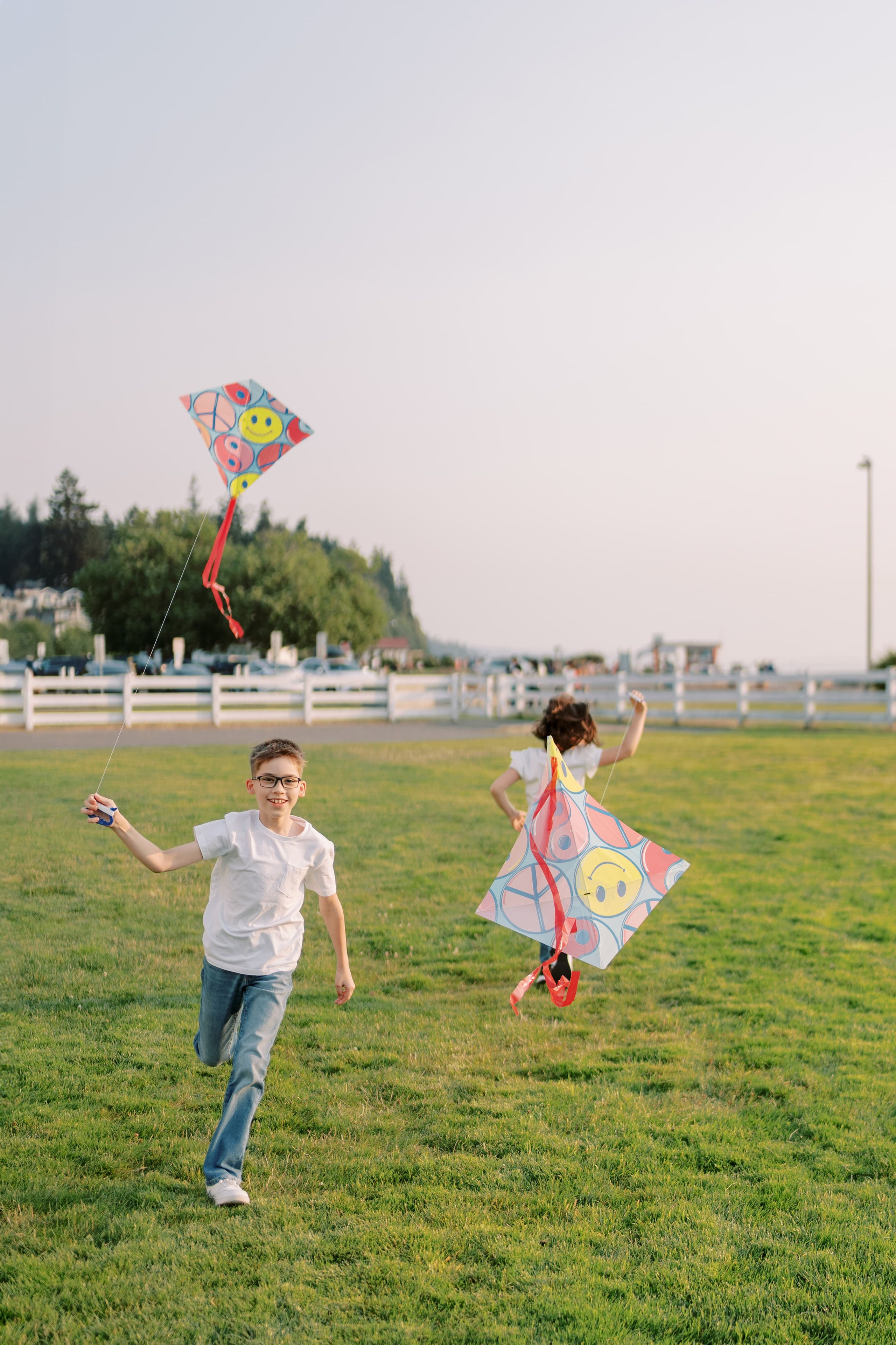 Family photoshoot. Vitalina with her family. August 2024. Lighthouse in Mukilteo. EVAN ARISTOV WEDDING PHOTOGRAPHY — Seattle Wedding Photographer