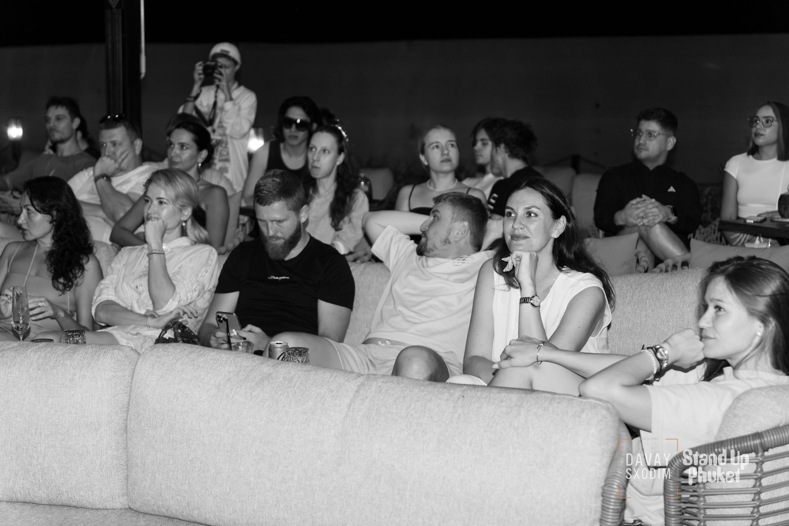 Standup Влада Лапина | Фоторепортаж | Афиша | DAVAYSXODIM.com PHUKET. АФИША|ФОТОРЕПОРТАЖИ|ИВЕНТЫ|ПХУКЕТ