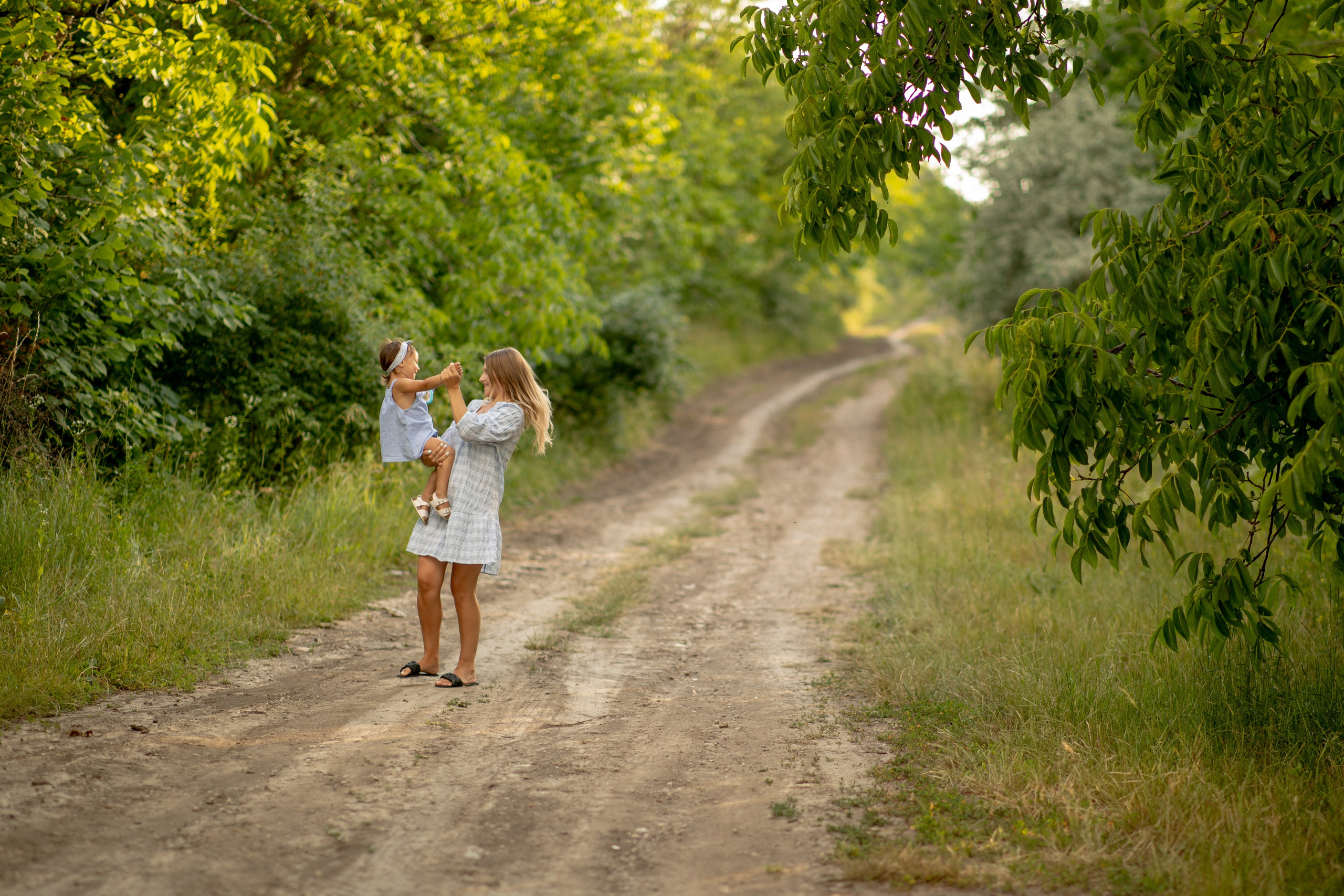 Family photo Maria si Elenica. N.D.photograph - fotograf de familie și portrete în Republica Moldova